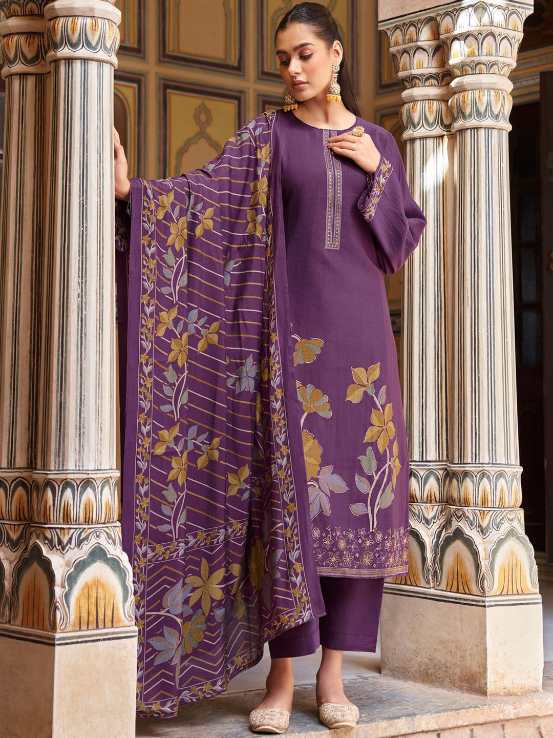 

DRAVINAM Trends Embroidered Pure Cotton Unstitched Dress Material, Purple