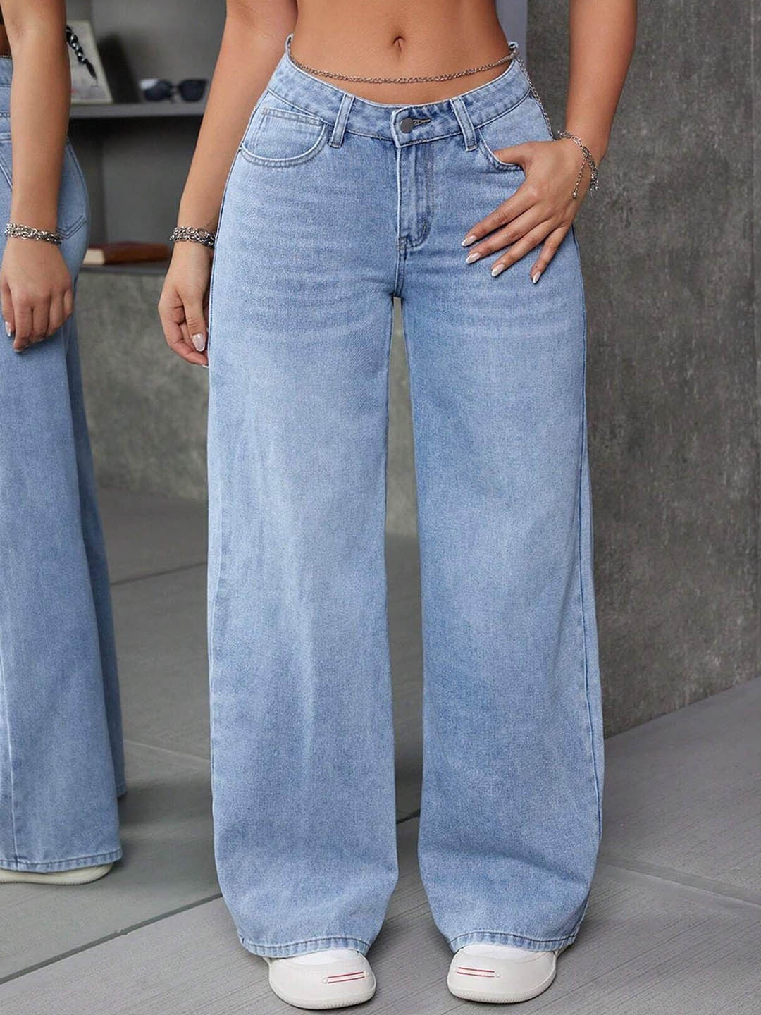 

Aadvi Fashion Women Jean Flared High-Rise Low Distress Light Fade Stretchable Jeans, Blue