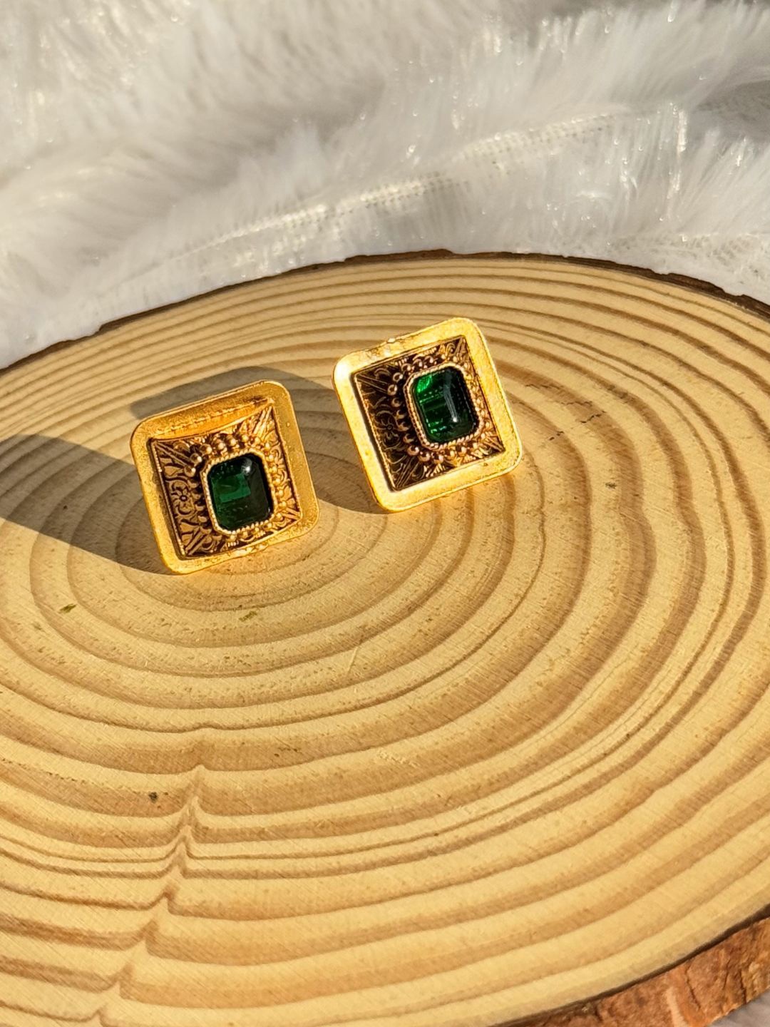 

The Jewellery Tale Contemporary Studs Earrings, Green
