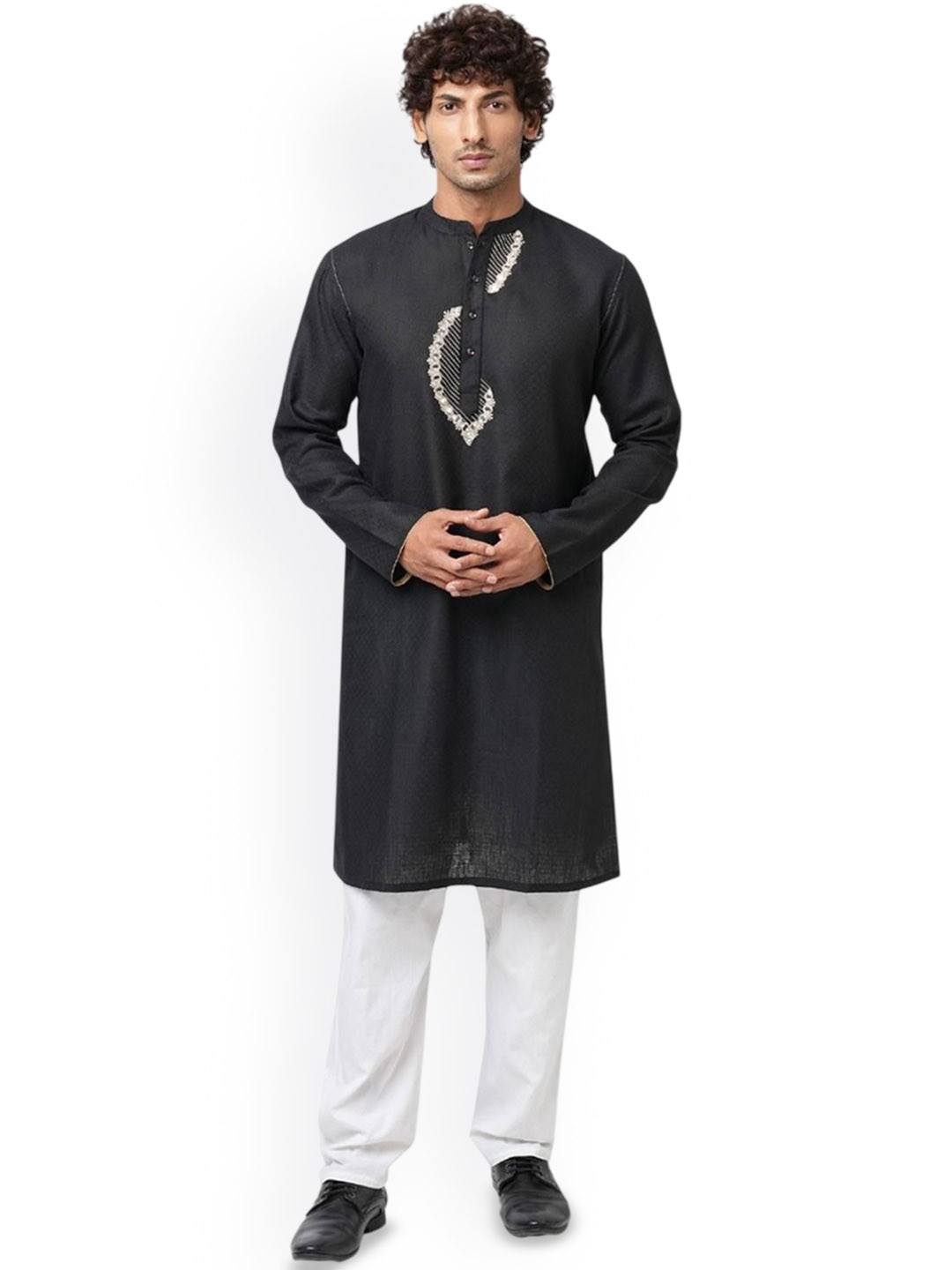 

Arch element Men Thread Work Kurta, Black
