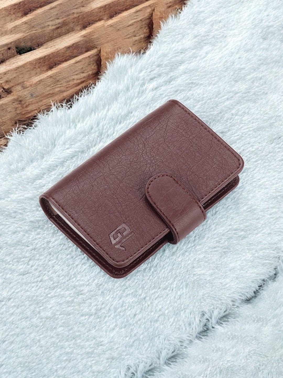 

Geelark Men Two Fold Wallet, Brown