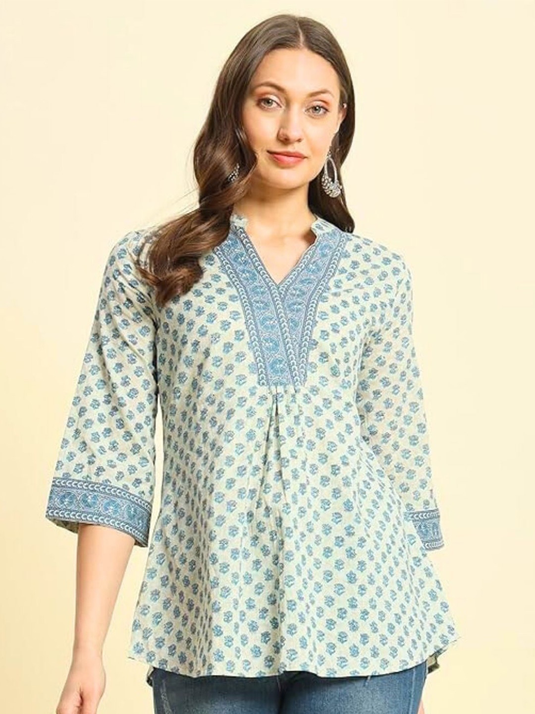 

Atha Fashion Floral Printed Pure Cotton Kurti, Off white