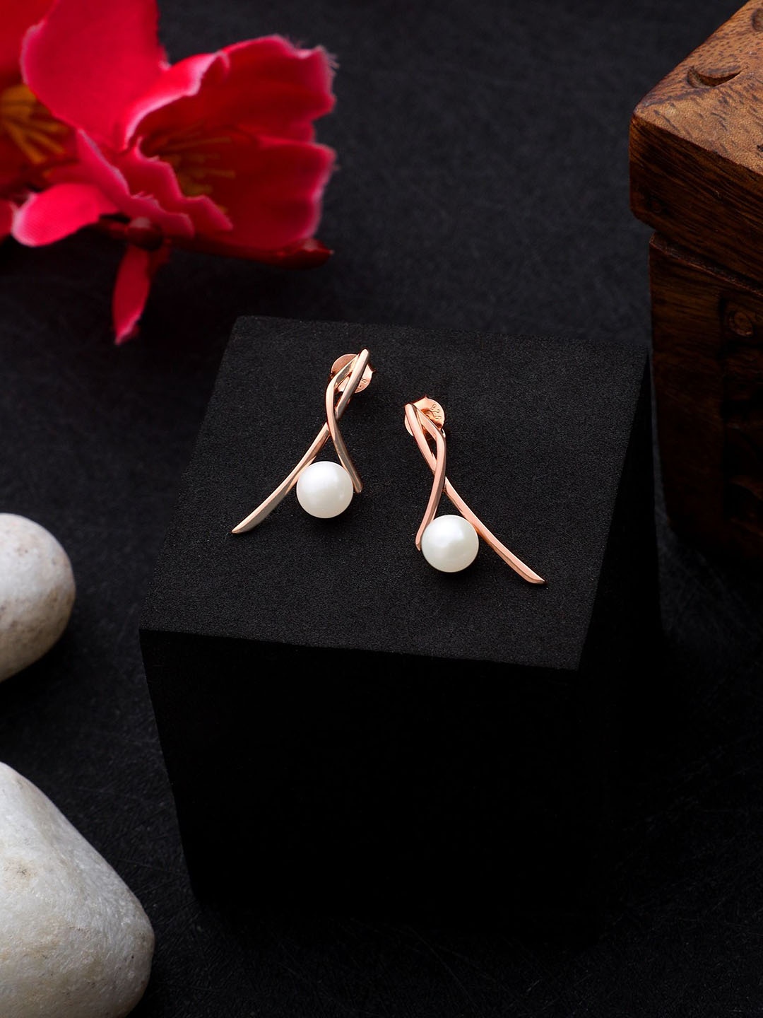 

DIAVO Contemporary Studs Earrings, Copper