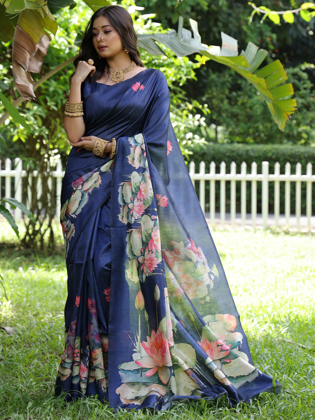 

Divyadham Textiles Floral Pure Silk Saree, Blue