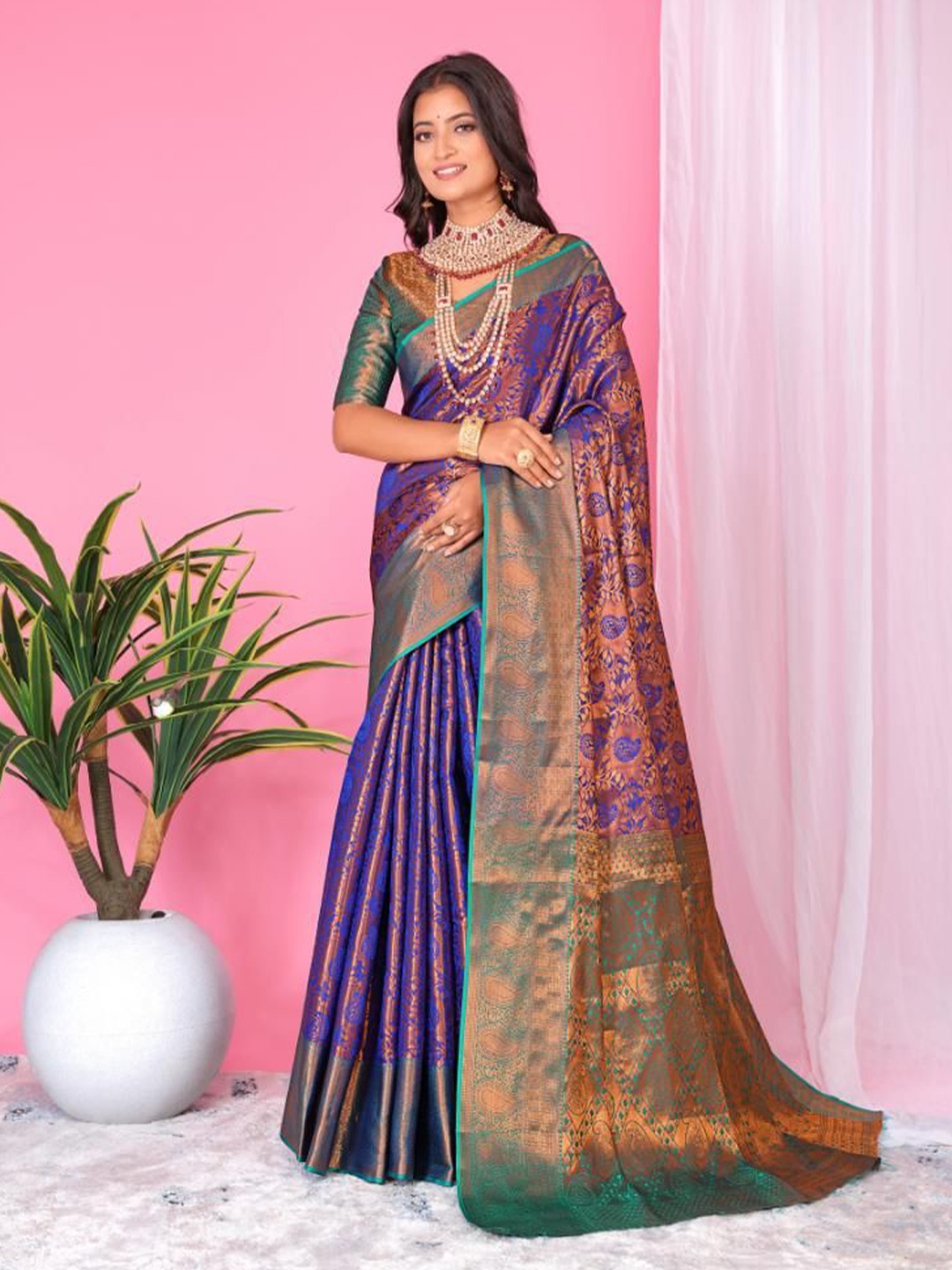 

jayant creation Woven Design Zari Silk Blend Banarasi Saree, Blue