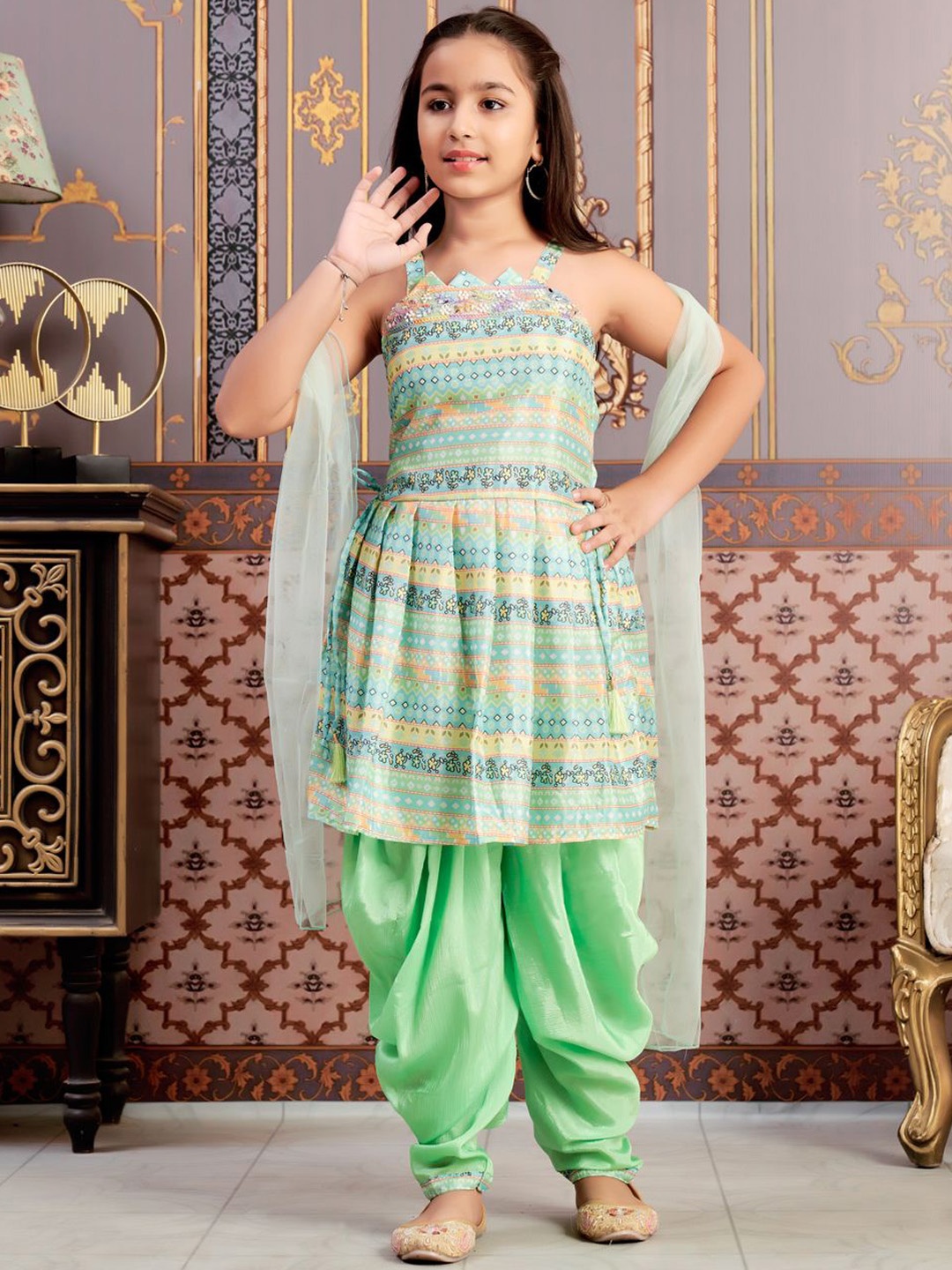 

Aarika Girls Ethnic Motifs Embroidered Regular Pure Silk Kurta with Dhoti Pants & With Dupatta, Sea green