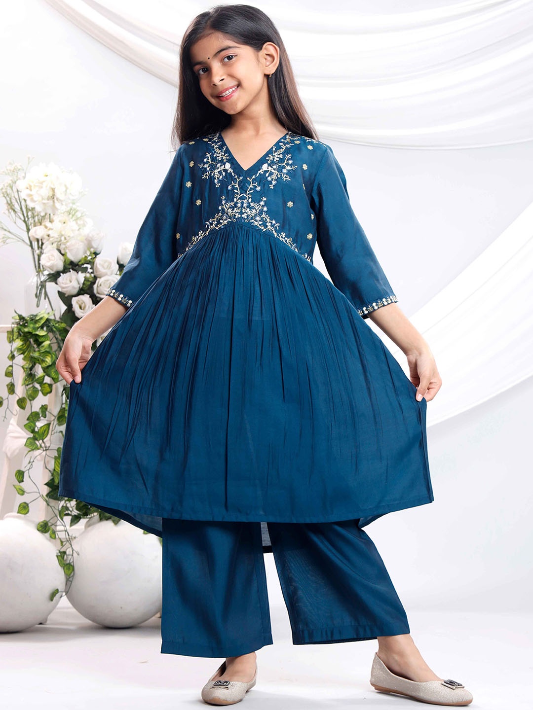 

misbis Girls Embroidered Regular Sequinned Kurta with Palazzos & With Dupatta, Blue