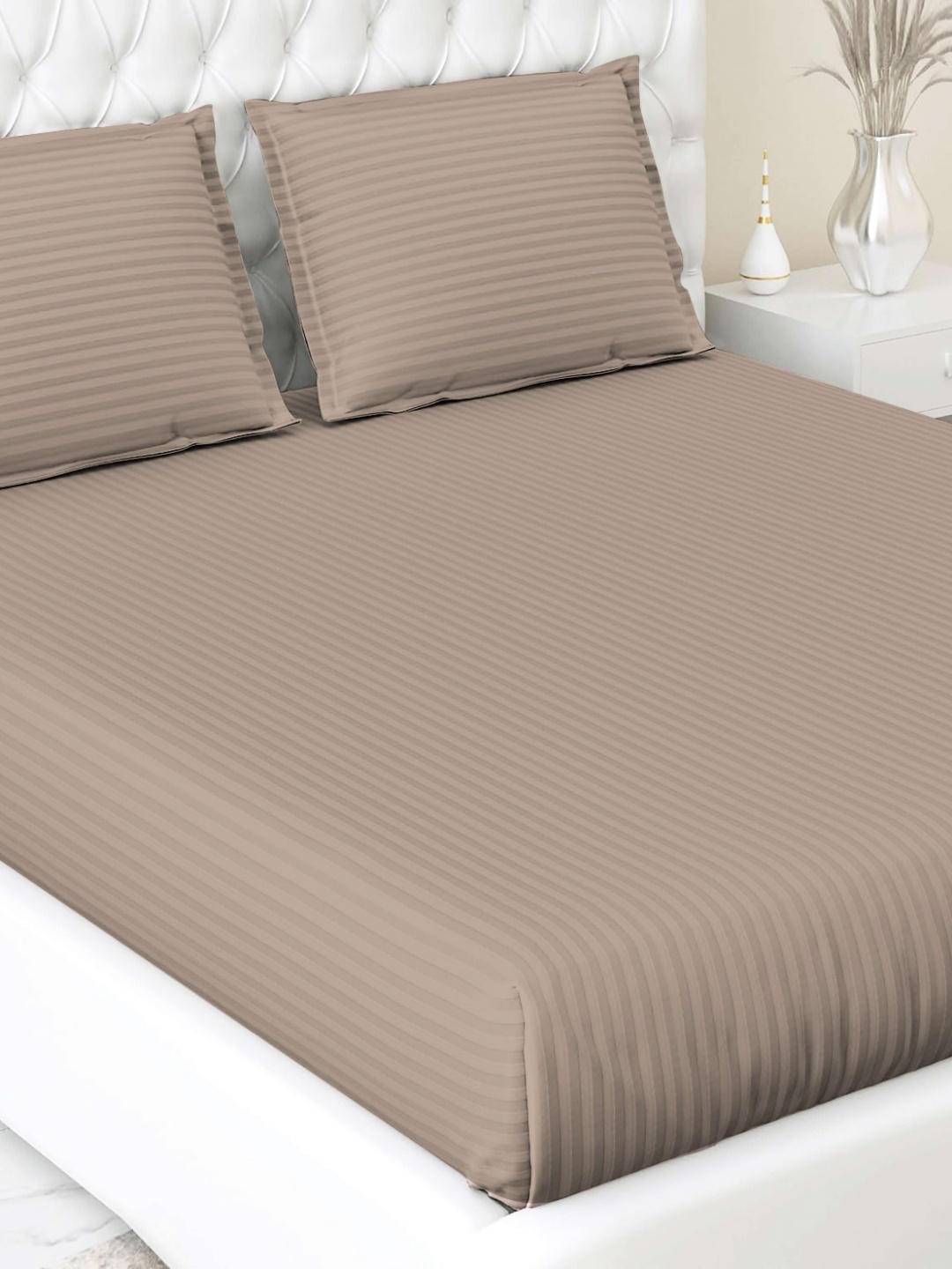 

Star Weaves Taupe Striped 350 TC King Bedsheet with 2 Pillow Covers