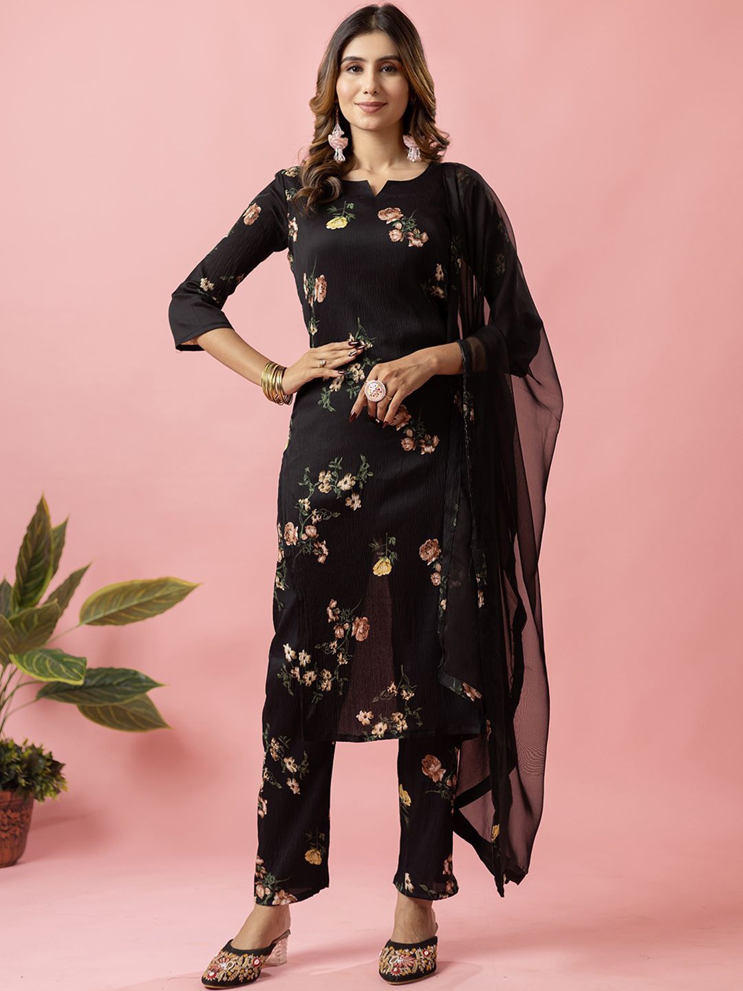 

BAPS Women Floral Printed Regular Kurta with Trousers & With Dupatta, Black