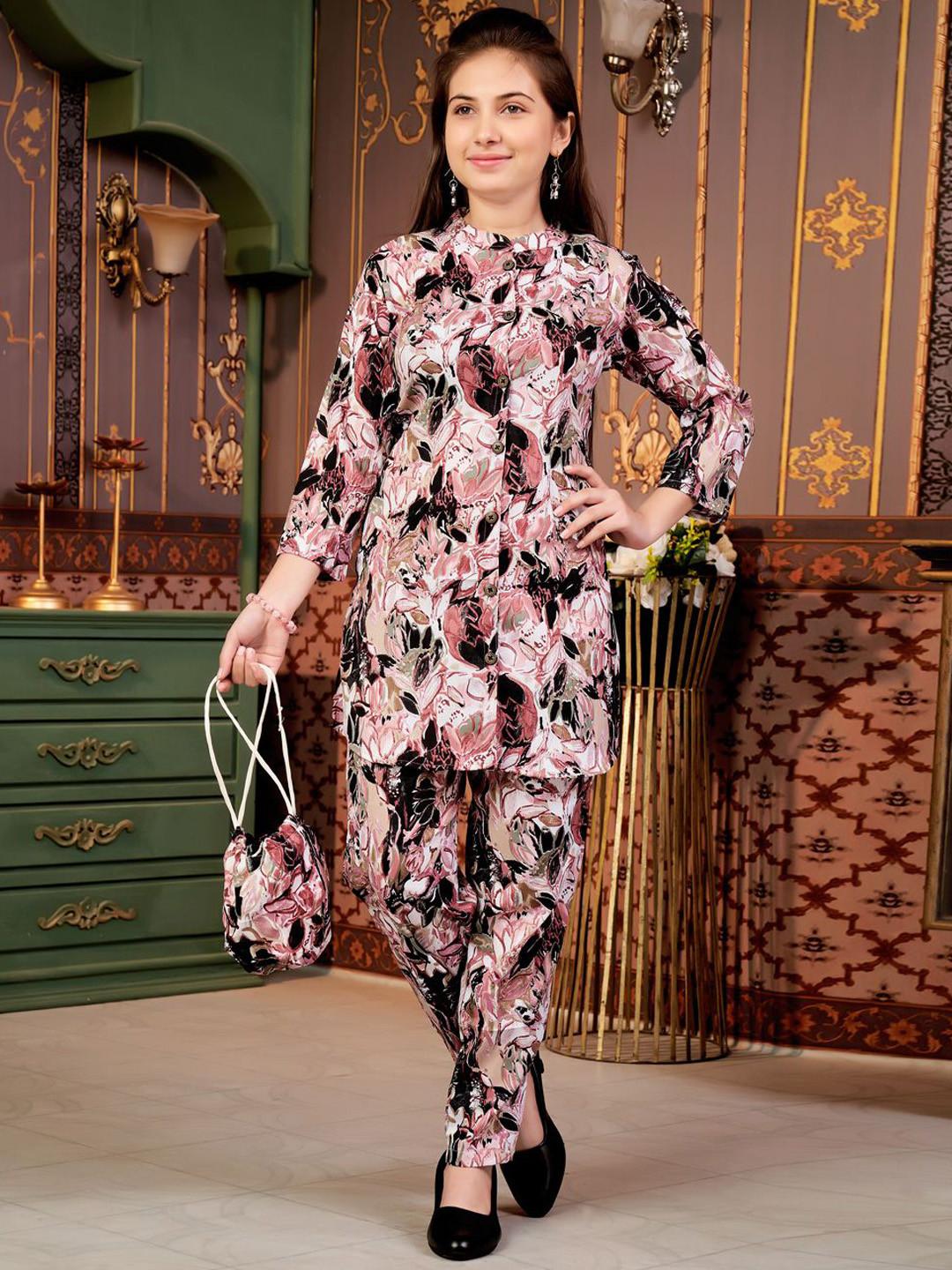 

Aarika Printed Tunic with Trousers, Peach