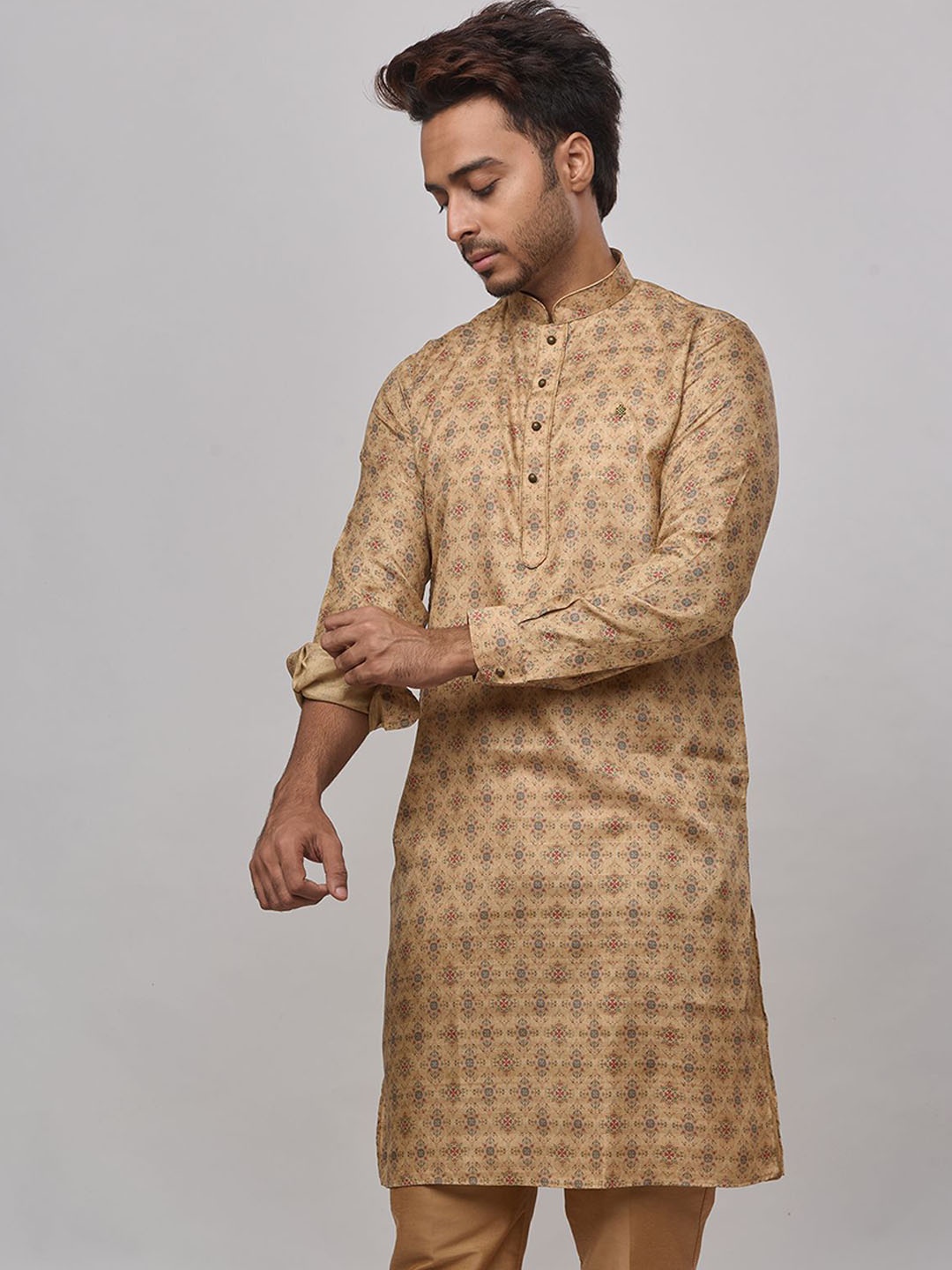 

KHAAS Men Ethnic Motifs Kurta, Brown