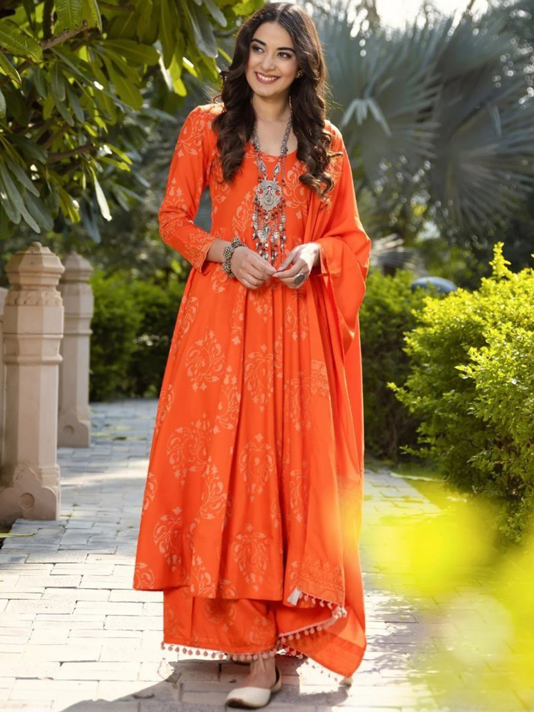 

KALINI Women Floral Printed Regular Kurta with Palazzos & With Dupatta, Orange