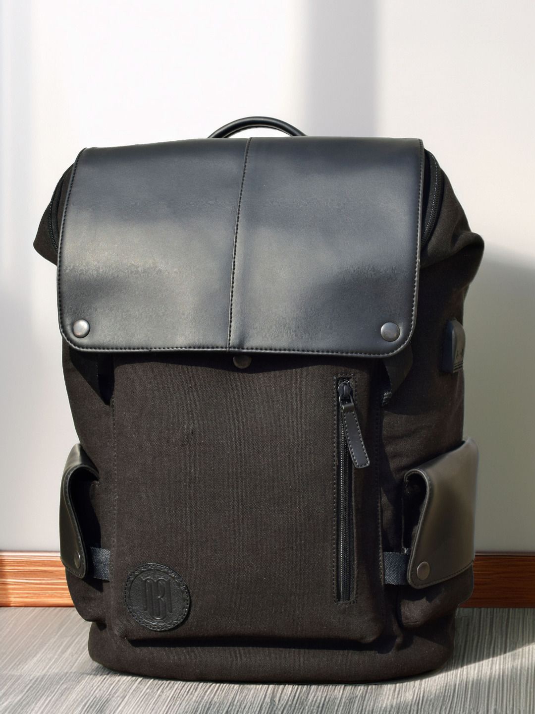 

Mona B Unisex Backpack, Black