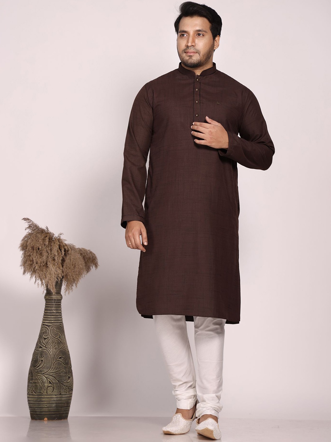 

KHAAS Men Ethnic Motifs Thread Work Kurta, Navy blue