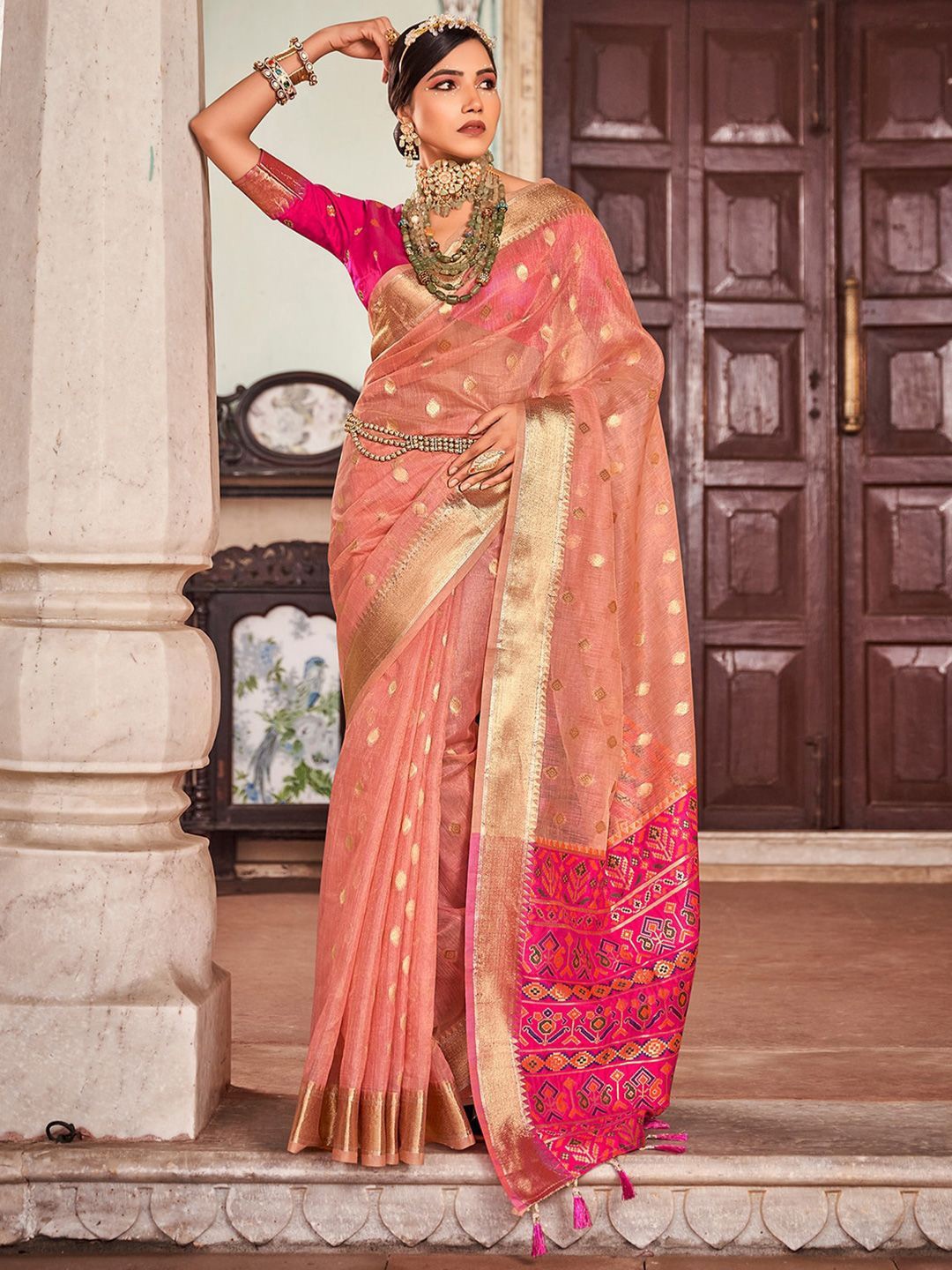 

DIVASTRI Woven Design Zari Silk Cotton Banarasi Saree, Pink