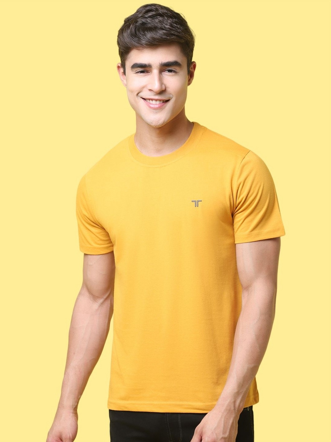 

Moda Rapido Men Brand Logo T-shirt, Yellow