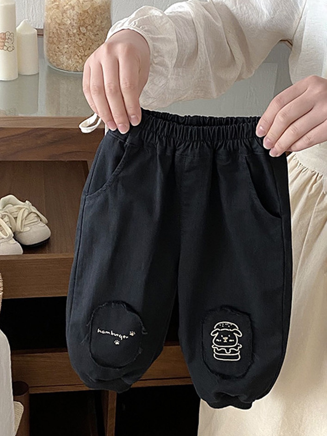 

LULU & SKY Boys Loose Fit High-Rise Joggers Trousers, Black