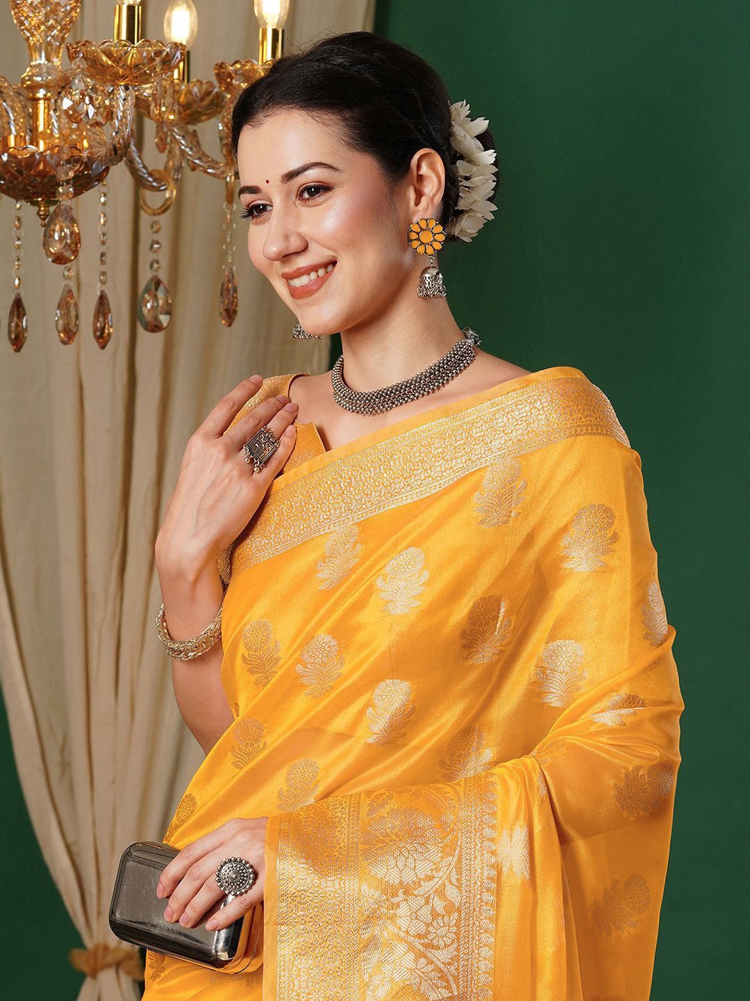 

DIVASTRI Ethnic Motifs Zari Pure Silk Banarasi Saree, Yellow