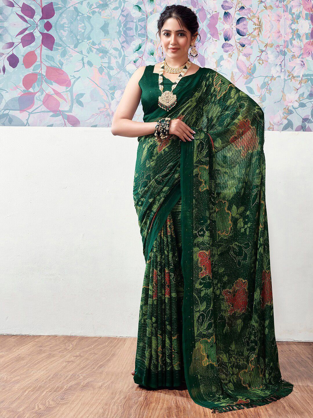

DIVASTRI Floral Sequinned Pure Georgette Banarasi Saree, Green