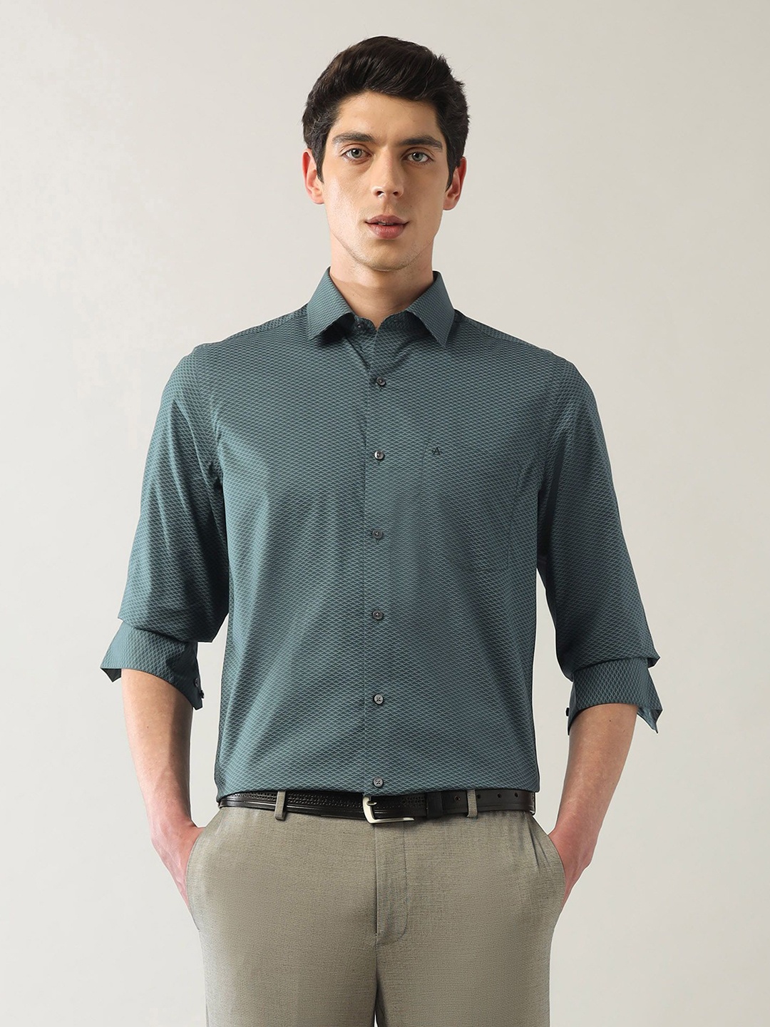 

Arrow Men Classic Opaque Printed Formal Shirt, Green
