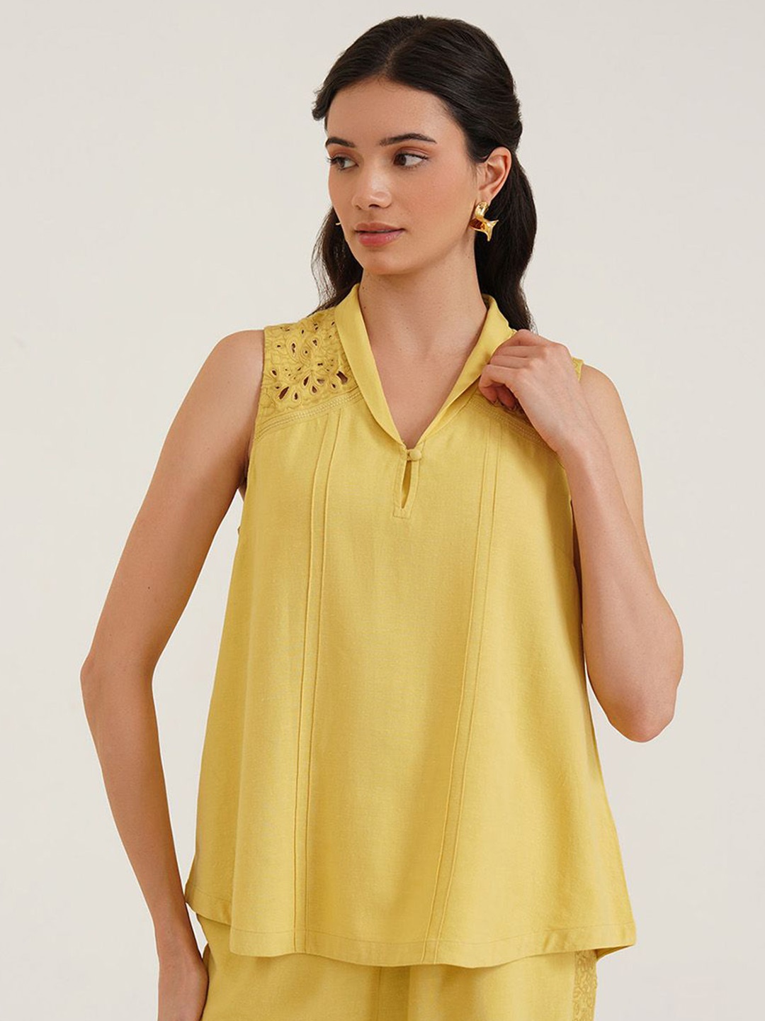 

B77 Linen Top, Yellow