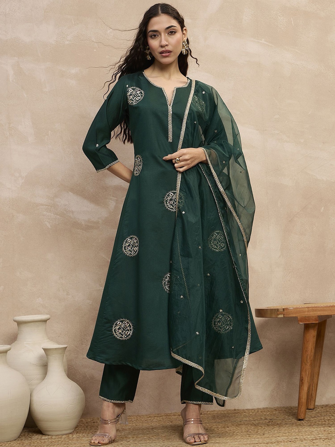 

all about you Women Embroidered Regular Thread Work Kurta with Trousers & With Dupatta, Green