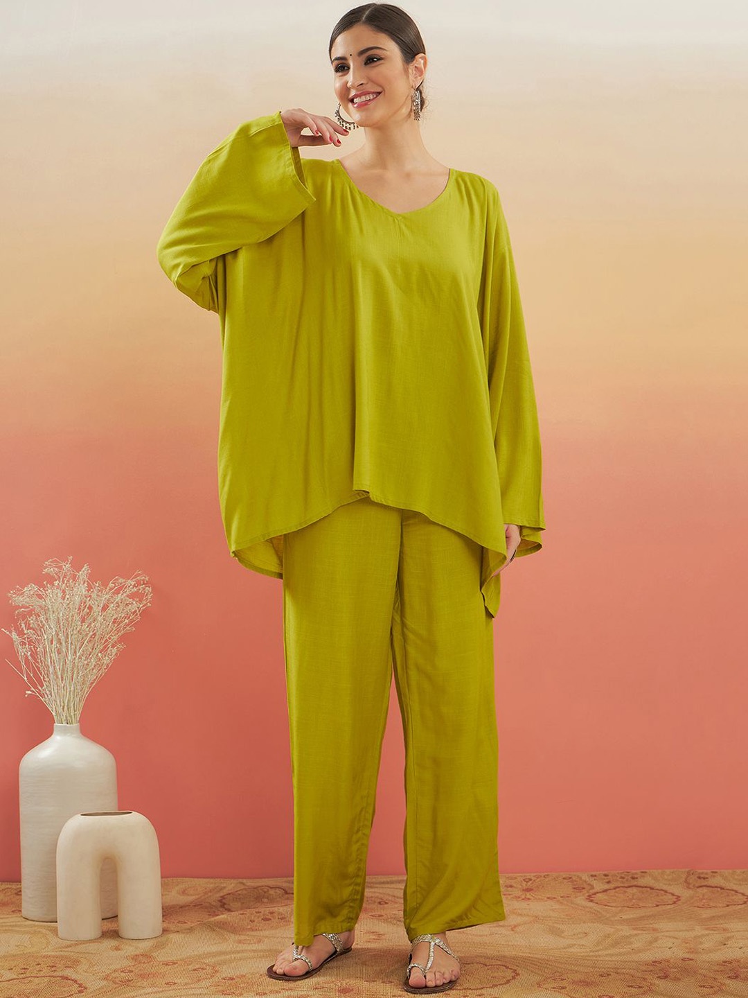 

InWeave Top With Trousers Co-Ords, Green
