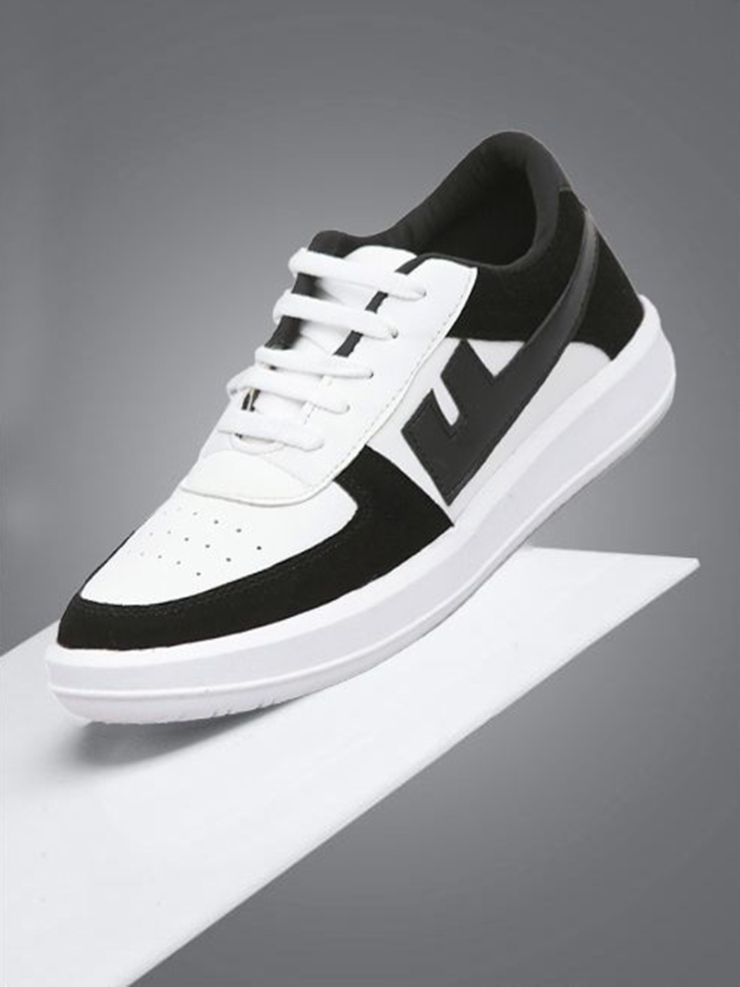 

SNEAKLAB Men Sneakers, Black