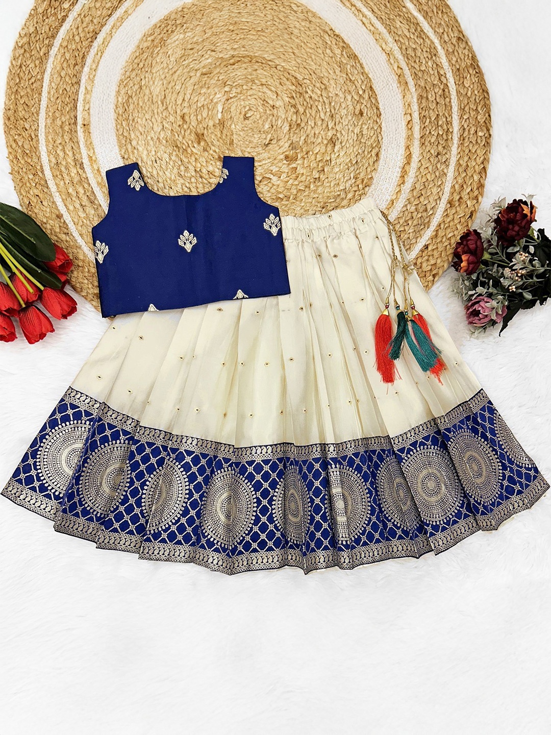 

FELIZ THE DESIGNER STUDIO Girls Ready to Wear Lehenga &, Blue