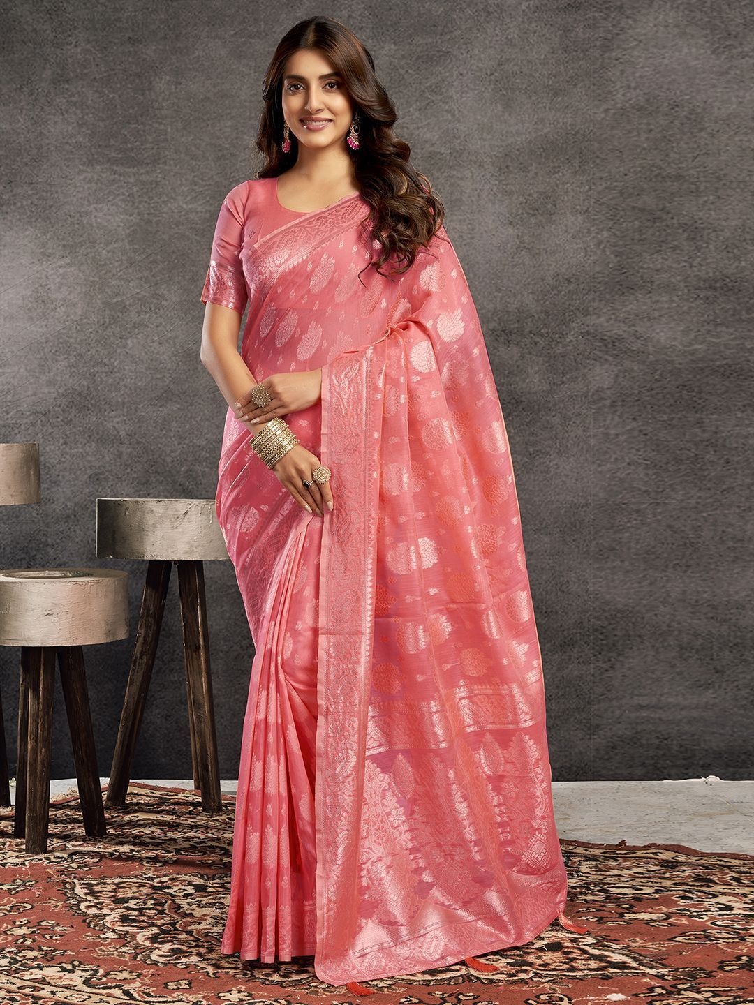 

DIVASTRI Ethnic Motifs Zari Silk Blend Banarasi Saree, Pink