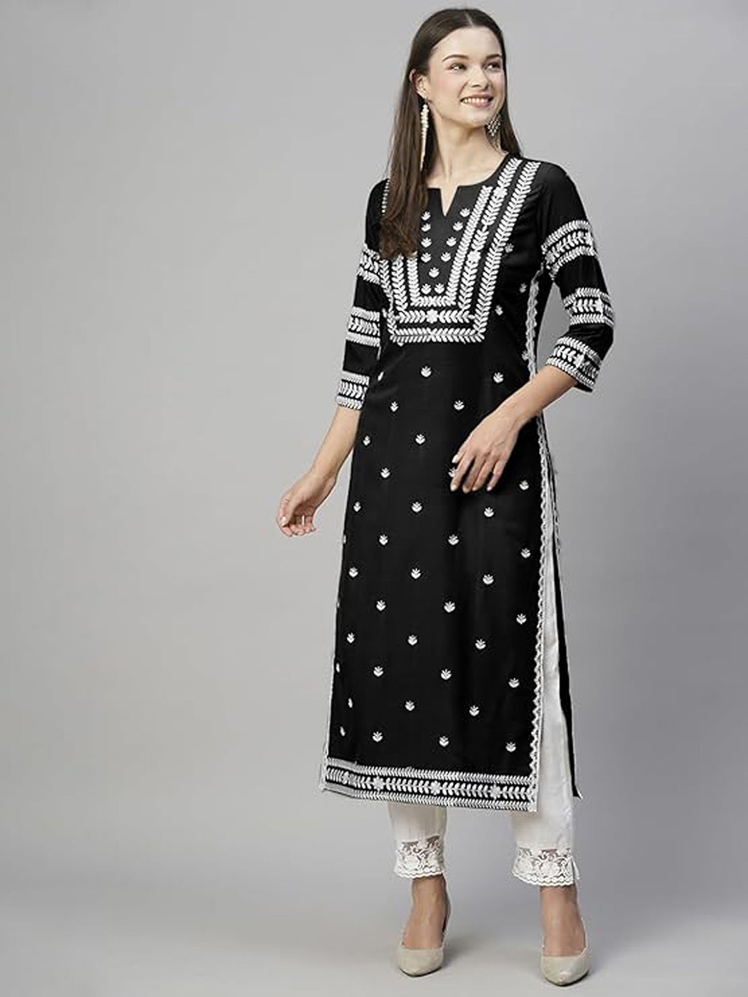 

ANNAYEMA APPARELS Women Embroidered Floral Kurta, Black