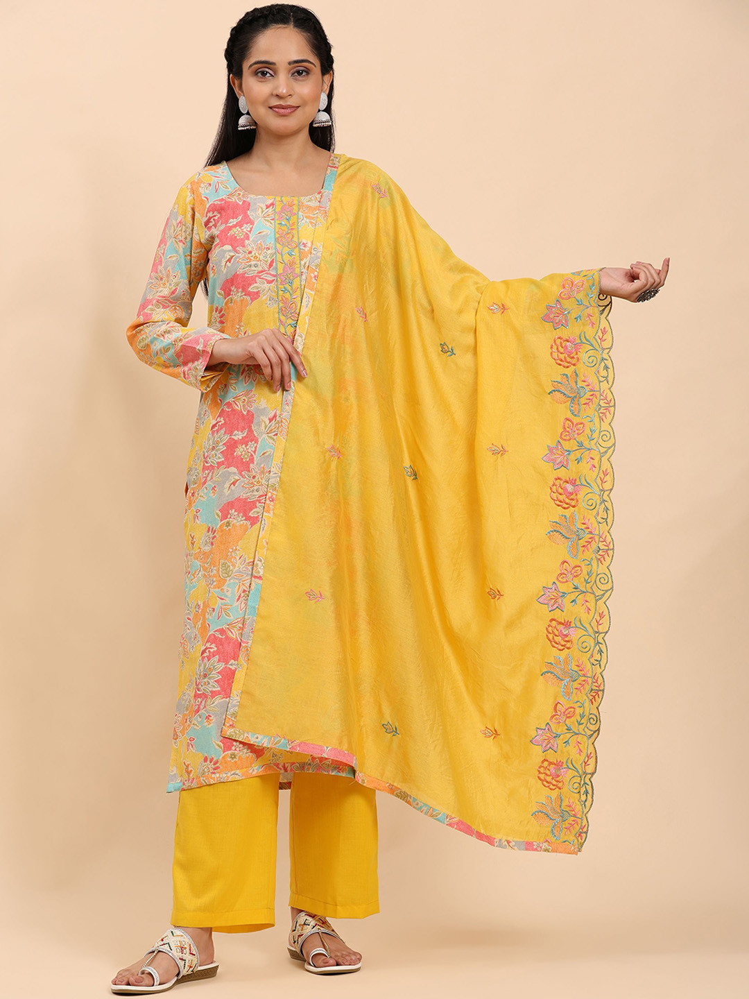 

Mamicha Women Floral Printed Regular Pure Cotton Kurta with Palazzos & With Dupatta, Yellow