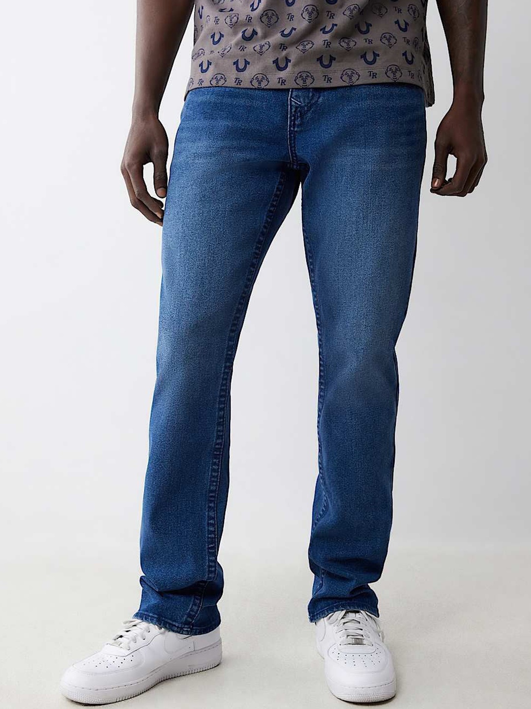 

True Religion Men Straight Fit Light Fade Jeans, Blue