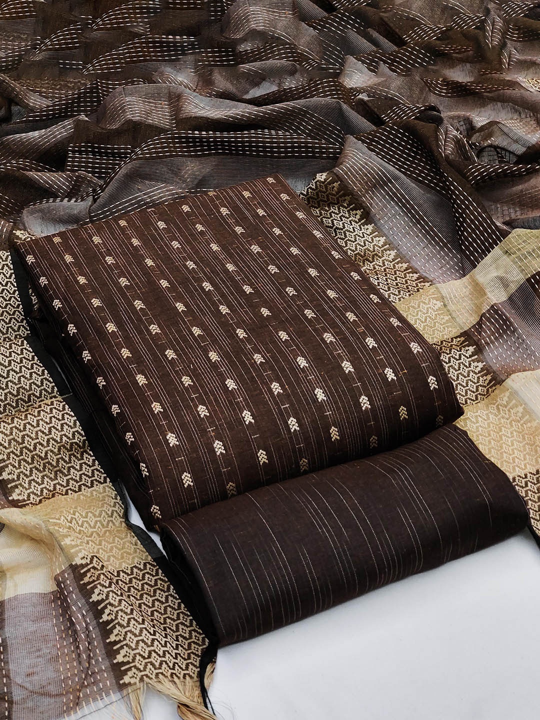 

SAINOOR Unstitched Dress Material, Brown