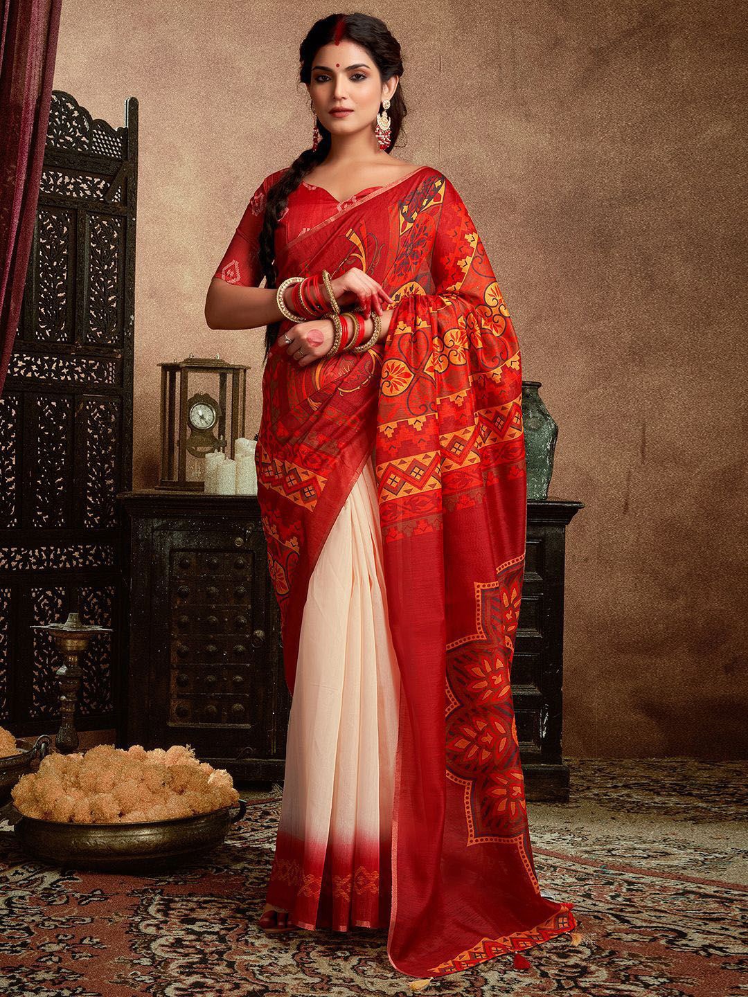 

DIVASTRI Ethnic Motifs Silk Cotton Baluchari Saree, Cream