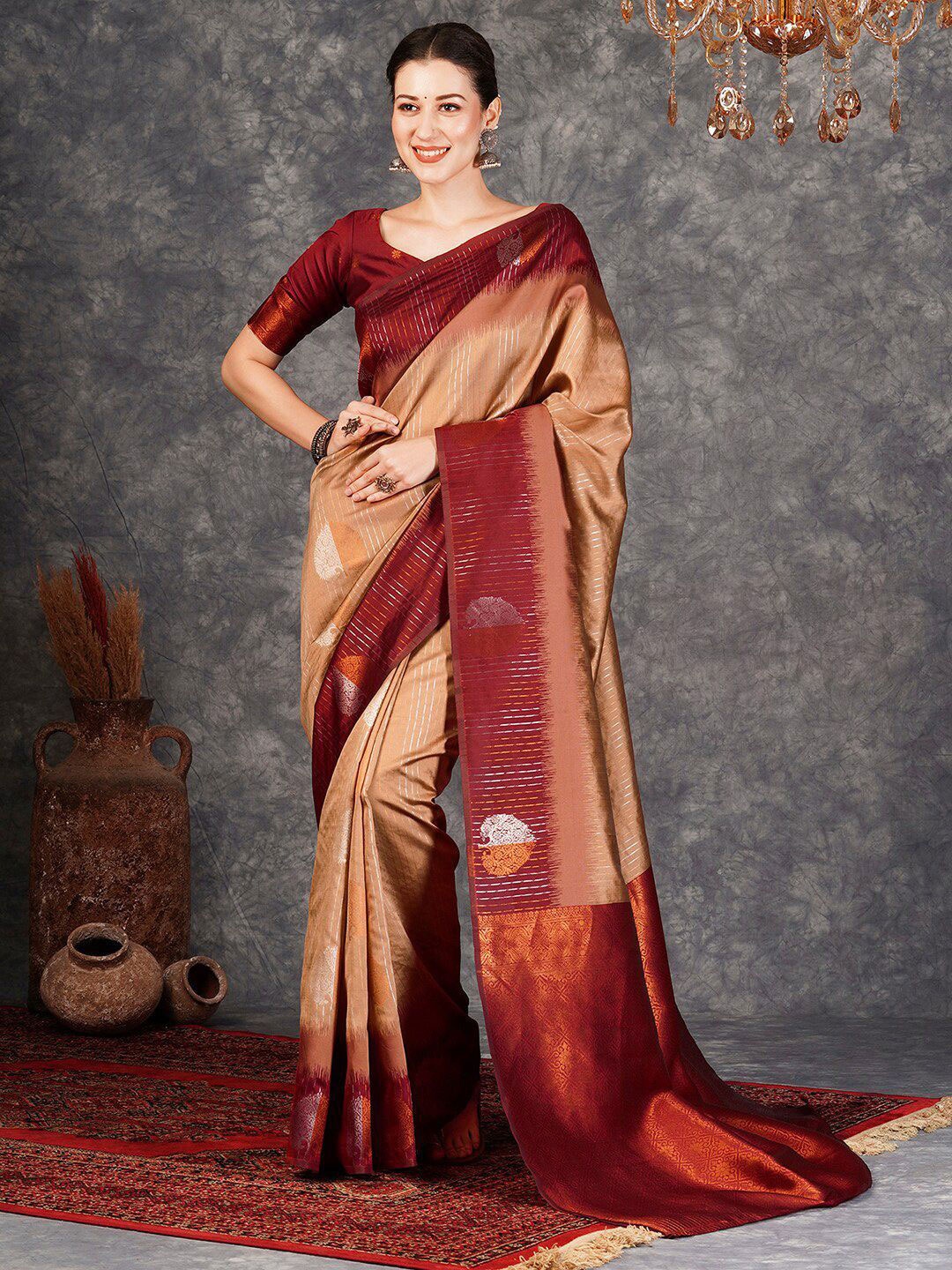 

DIVASTRI Ethnic Motifs Zari Silk Blend Banarasi Saree, Brown