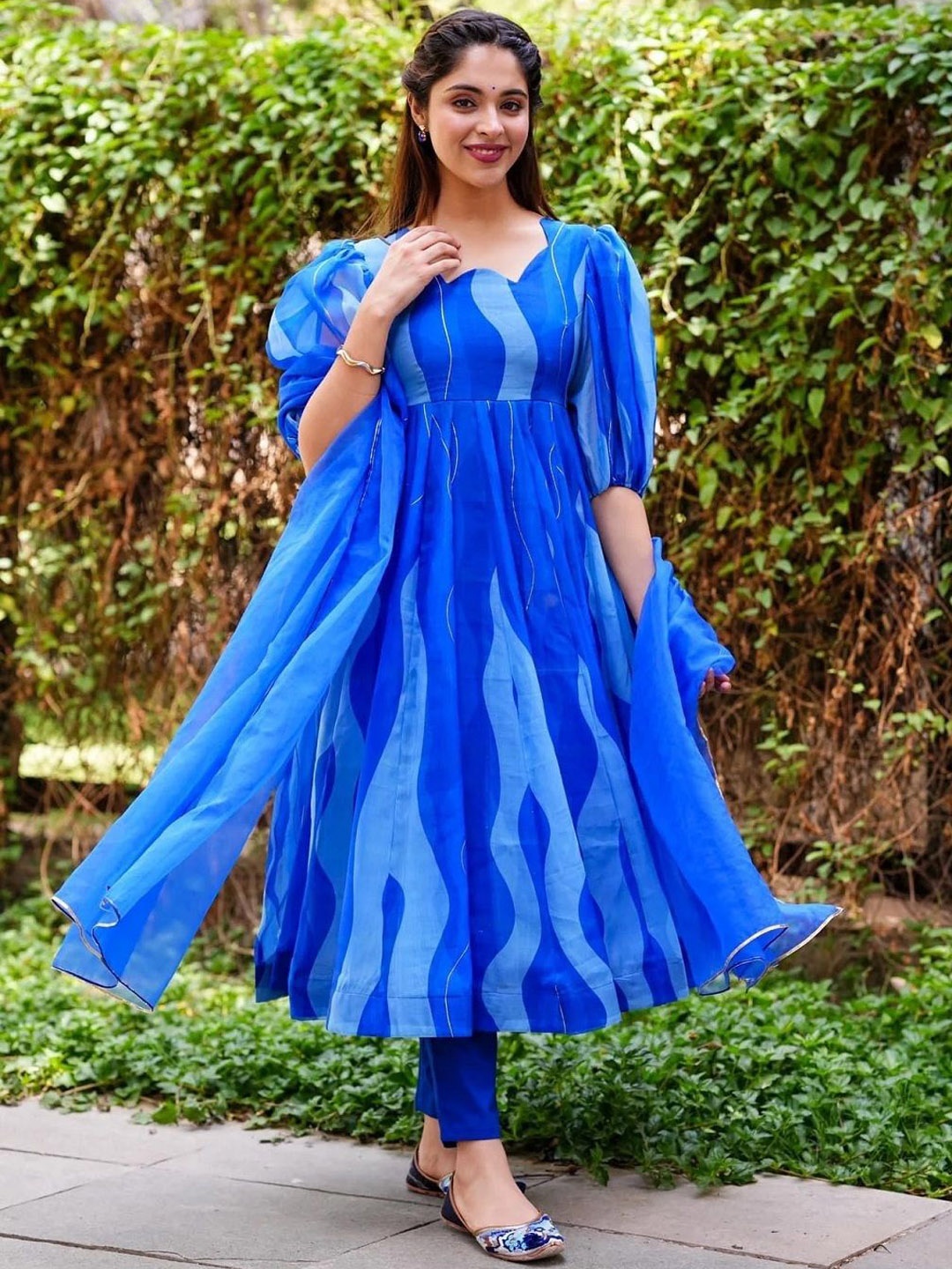 

Moda Rapido Women Printed Regular Kurta with Trousers & With Dupatta, Blue
