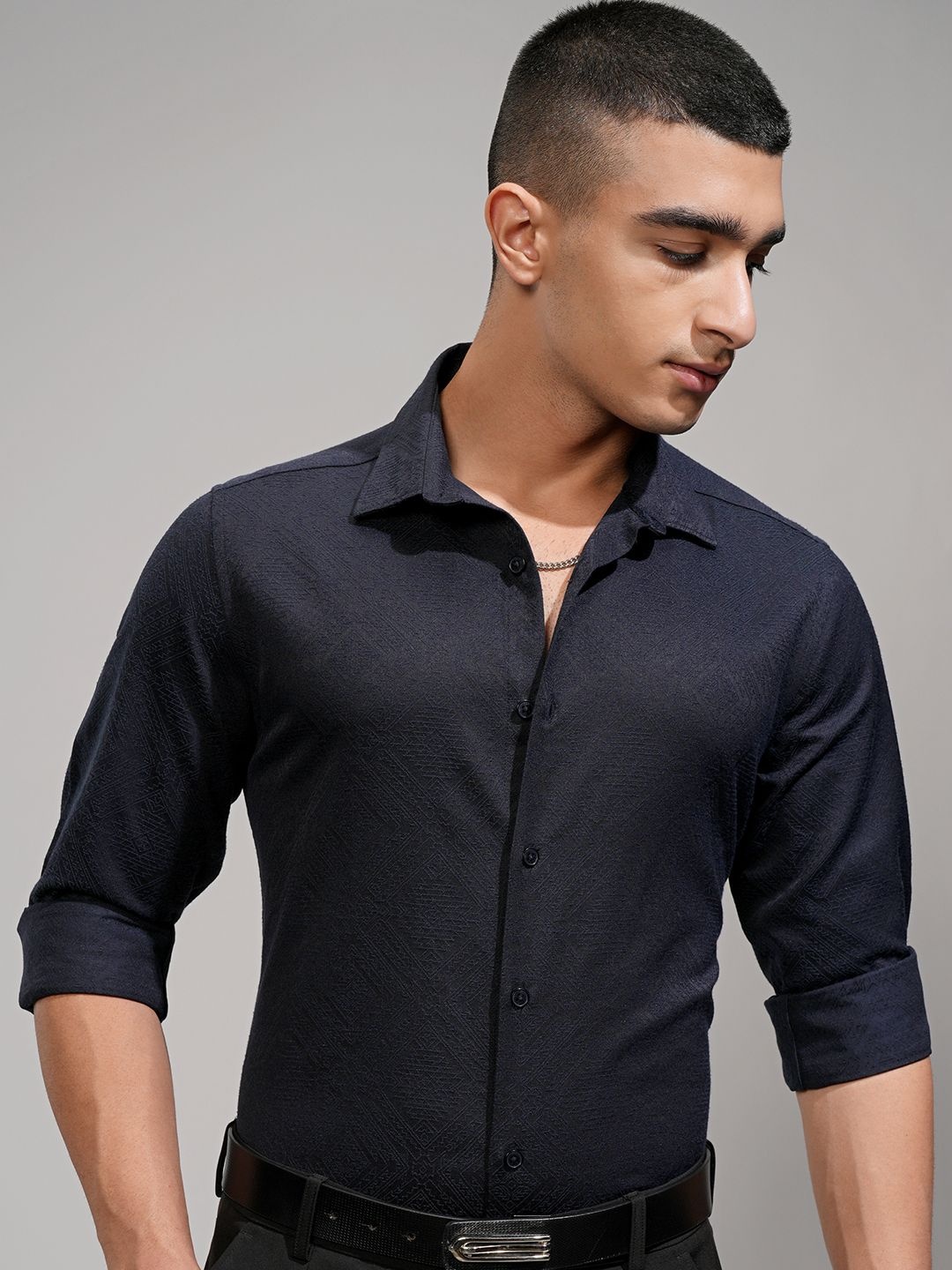 

HIGHLANDER Men Comfort Slim Fit Opaque Party Shirt, Navy blue