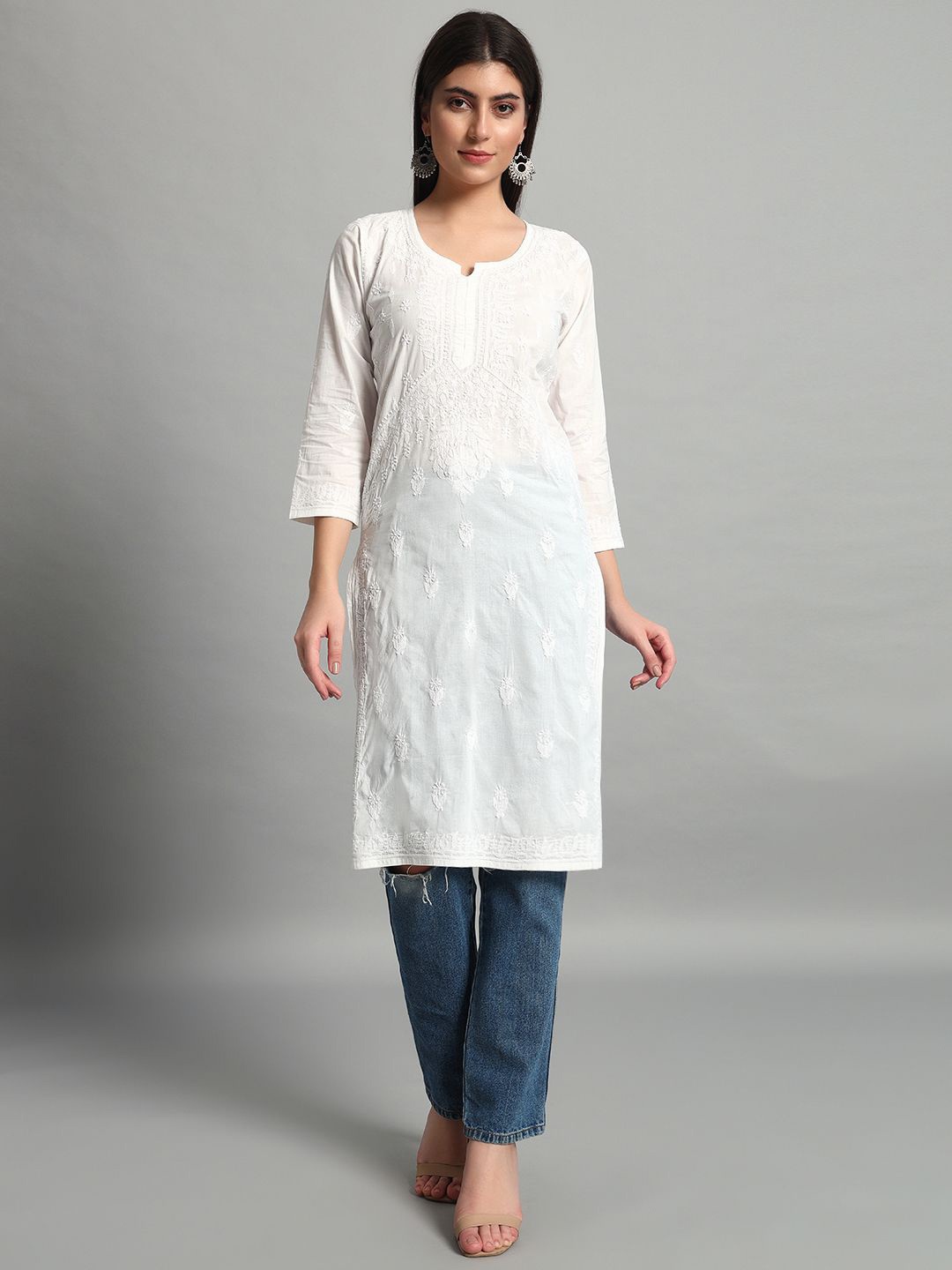

Fashionable Chikan Handikraft Floral Chikankari Pure Cotton Straight Kurta, White