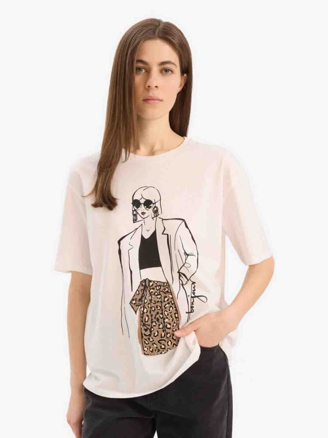 

DeFacto Women Printed T-shirt, Na
