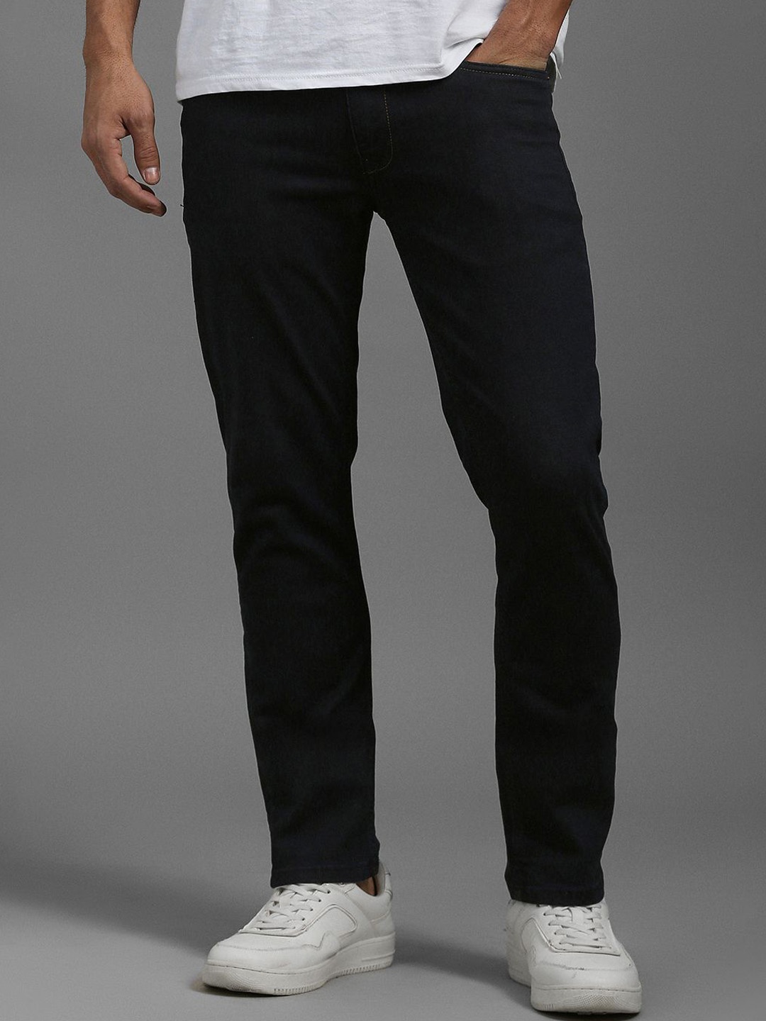 

Louis Philippe Jeans Men Slim Fit Jeans, Black