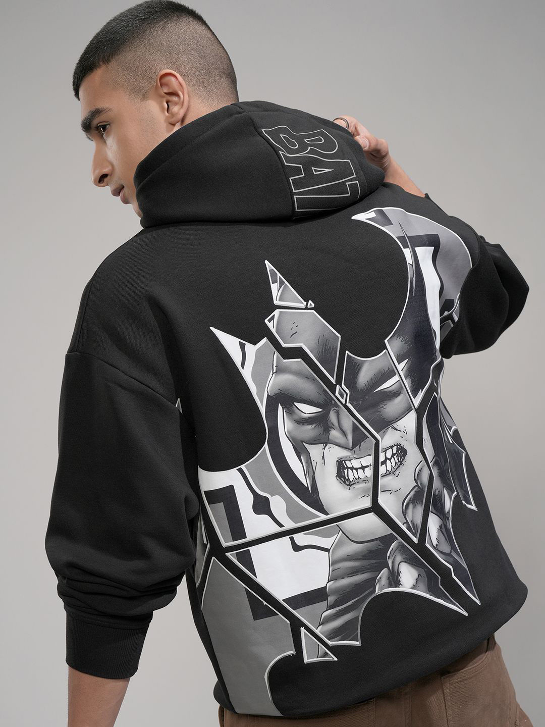 

HIGHLANDER Men Printed Hooded Sweatshirt, Black