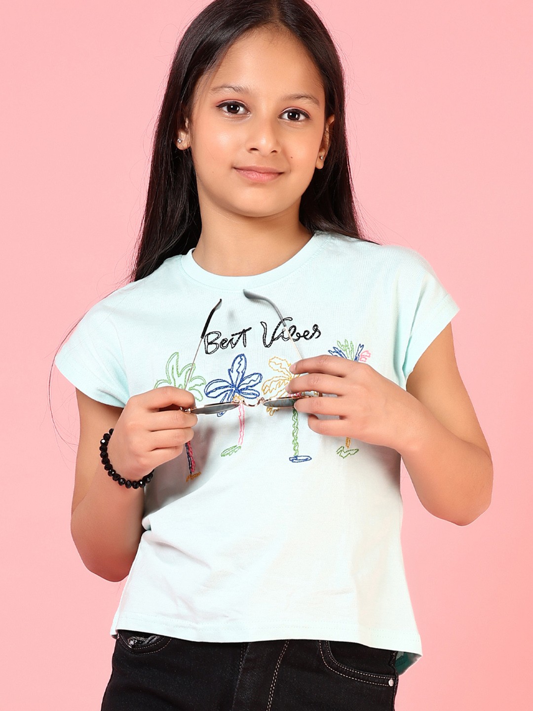 

V-Mart Girls Floral Printed Extended Sleeves Tropical Applique T-shirt, Blue
