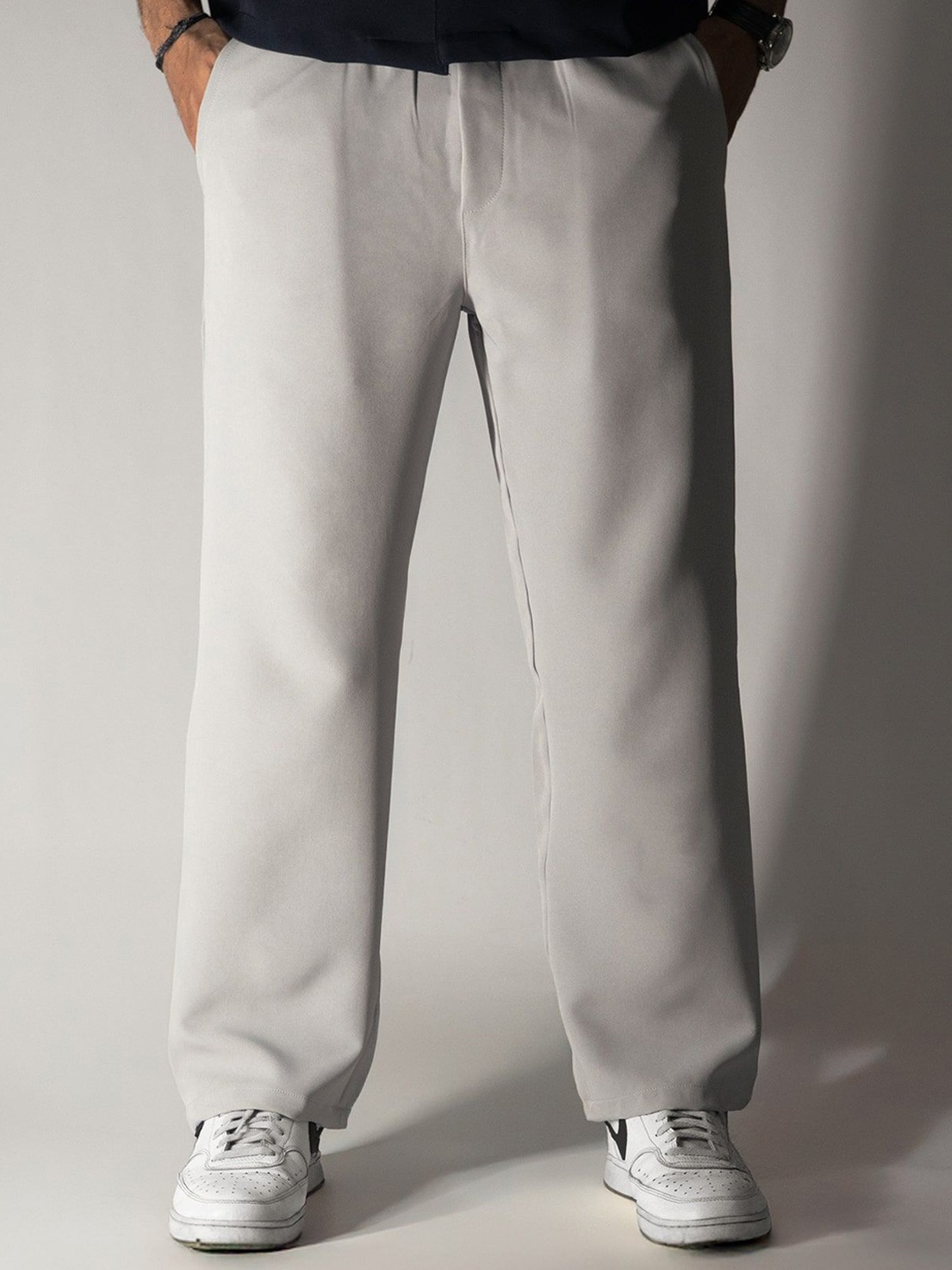 

The Forbidden Fruit Men Relaxed Straight Leg Straight Fit Trousers, Off white