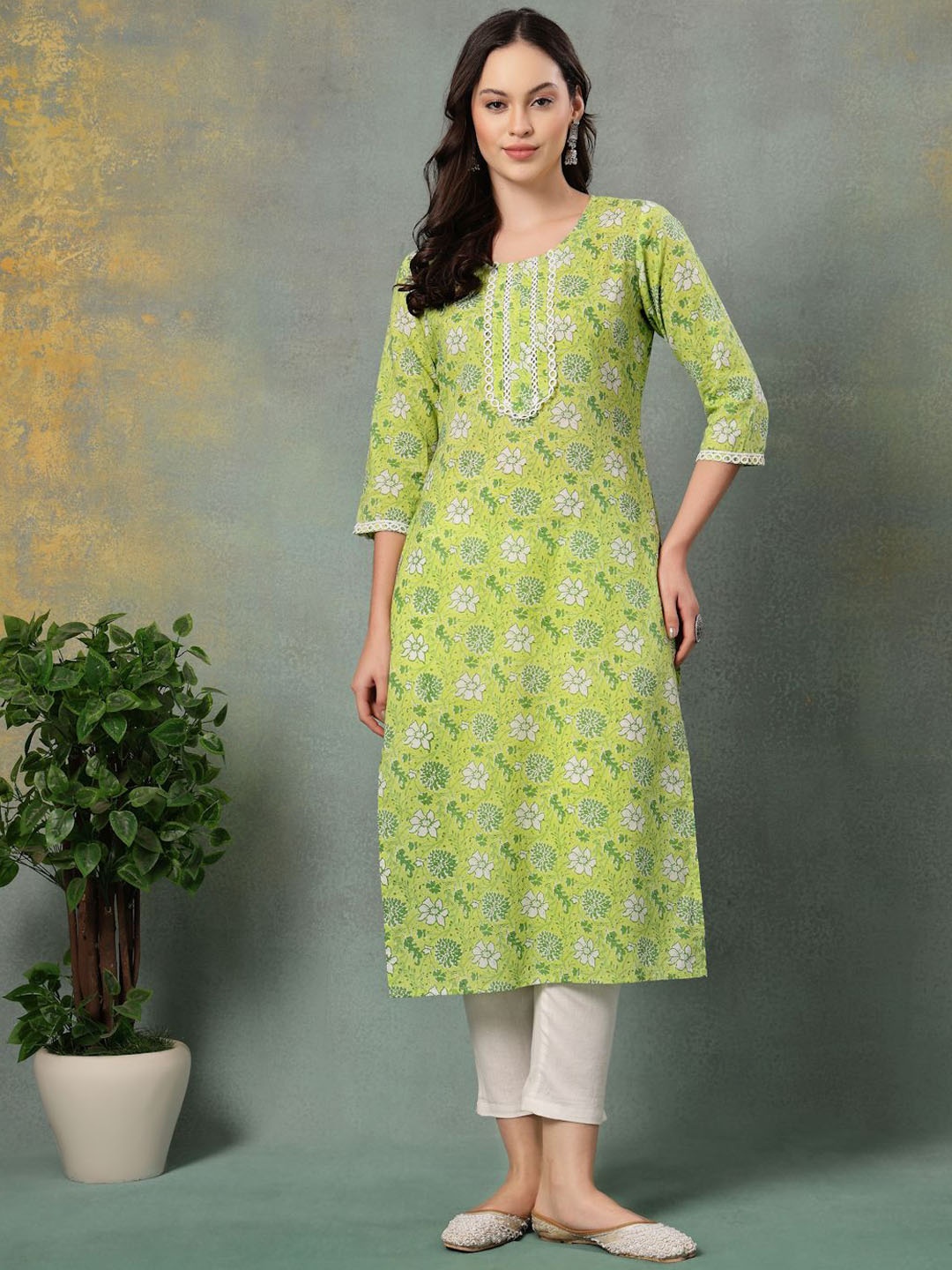 

God Bless Women Floral Printed Floral Kurta, Green