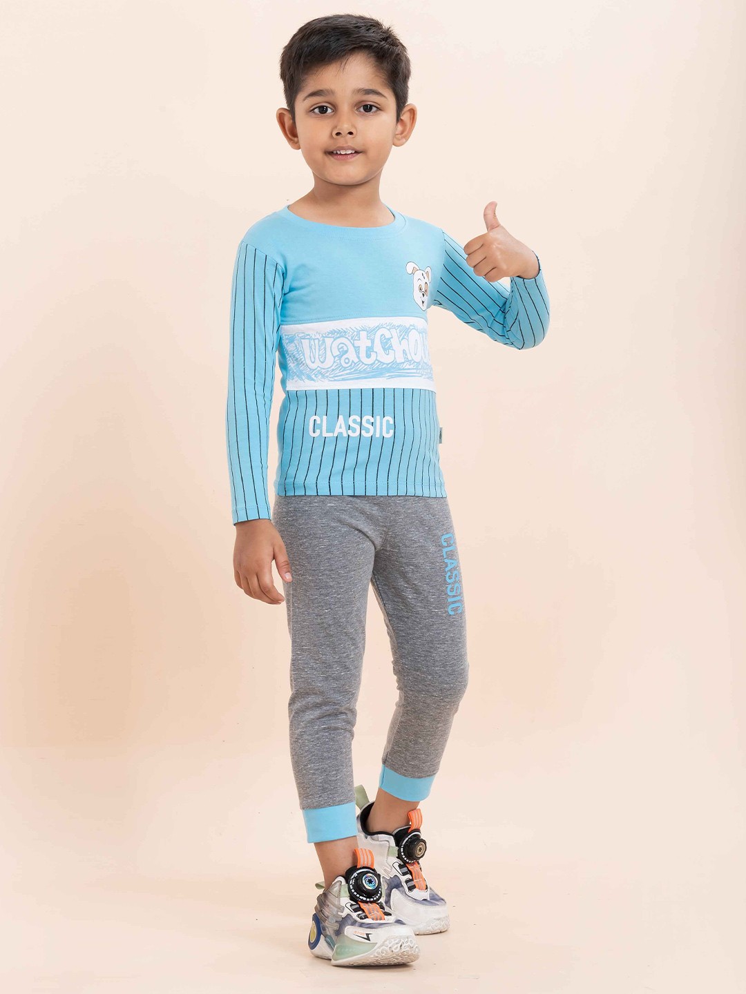 

YK X JUST KiDDiNG Boys Printed T-shirt with Trousers, Blue
