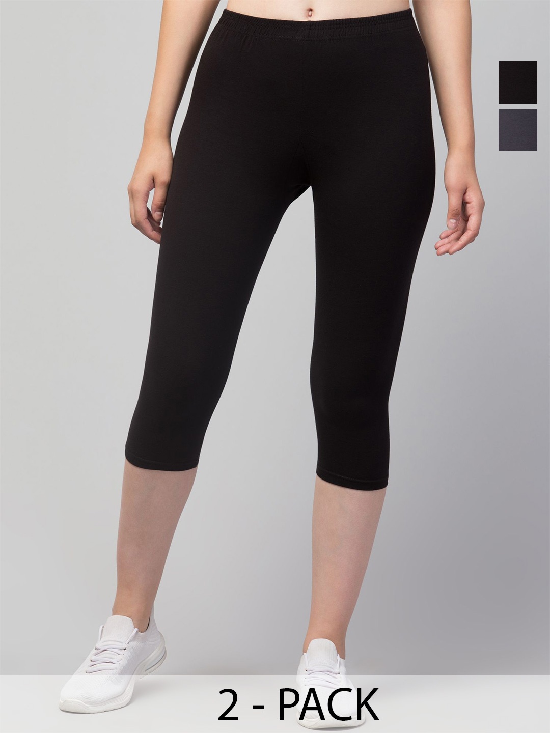 

UllasPemium Women Skinny Fit Capris, Black