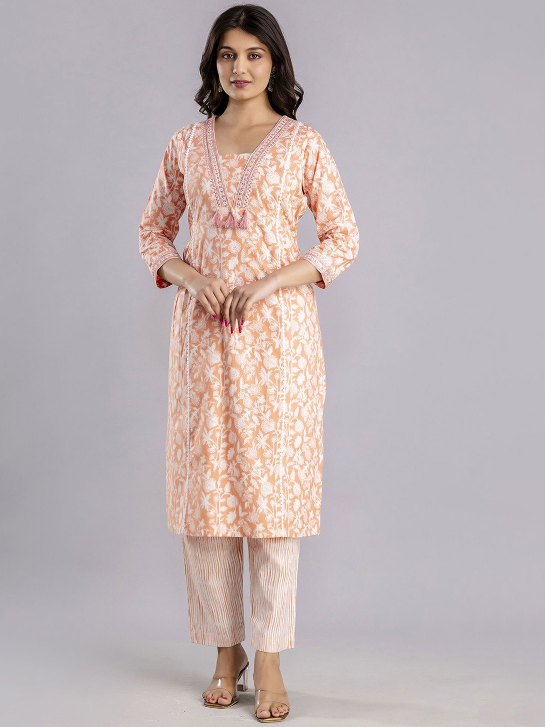 

ANNAYEMA APPARELS Women Floral Embroidered Regular Sequinned Pure Cotton Kurta with Pyjamas & With Dupatta, Peach