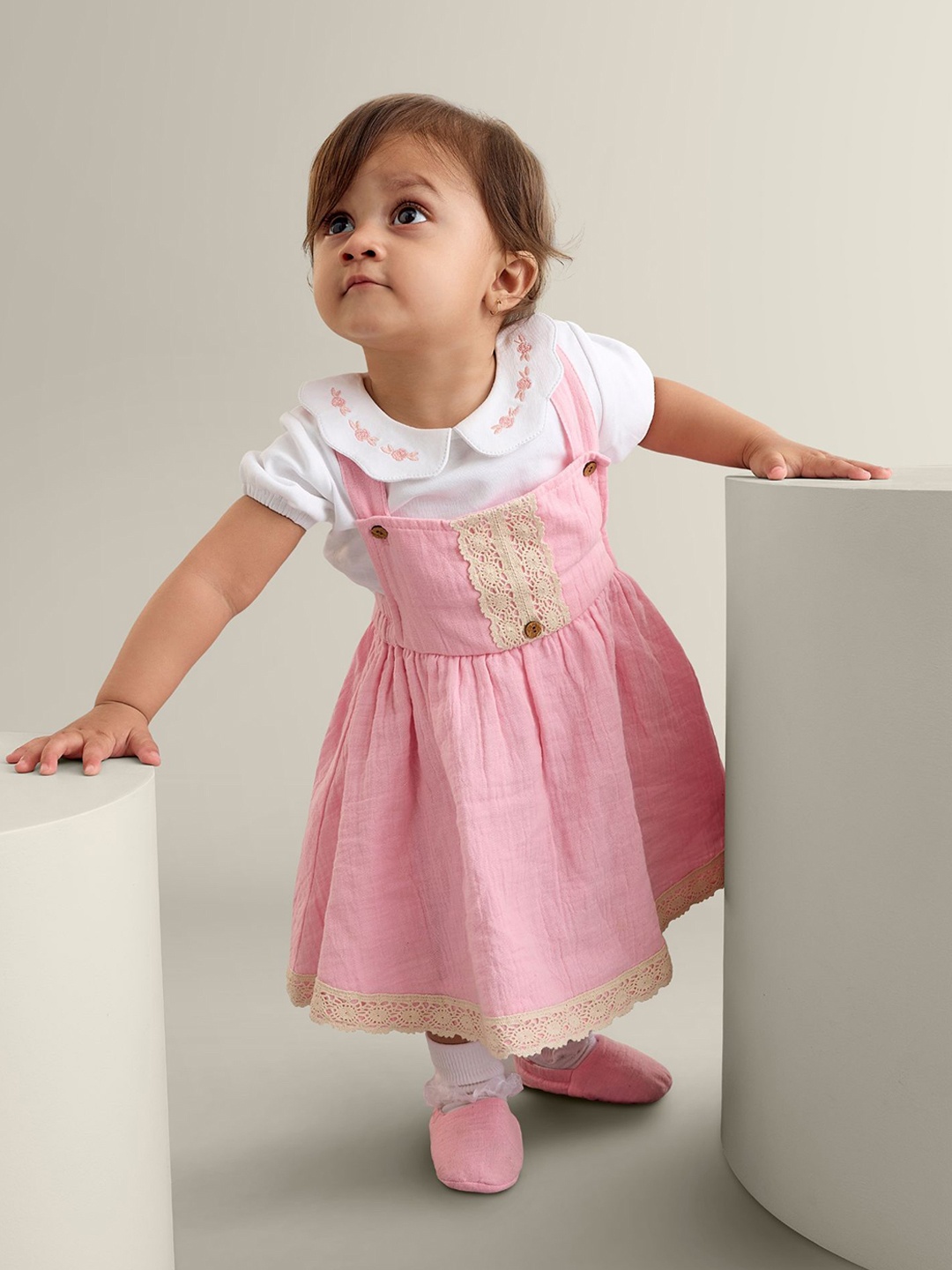 

My Milestones Girls Cotton Dungarees With T-shirt, Pink