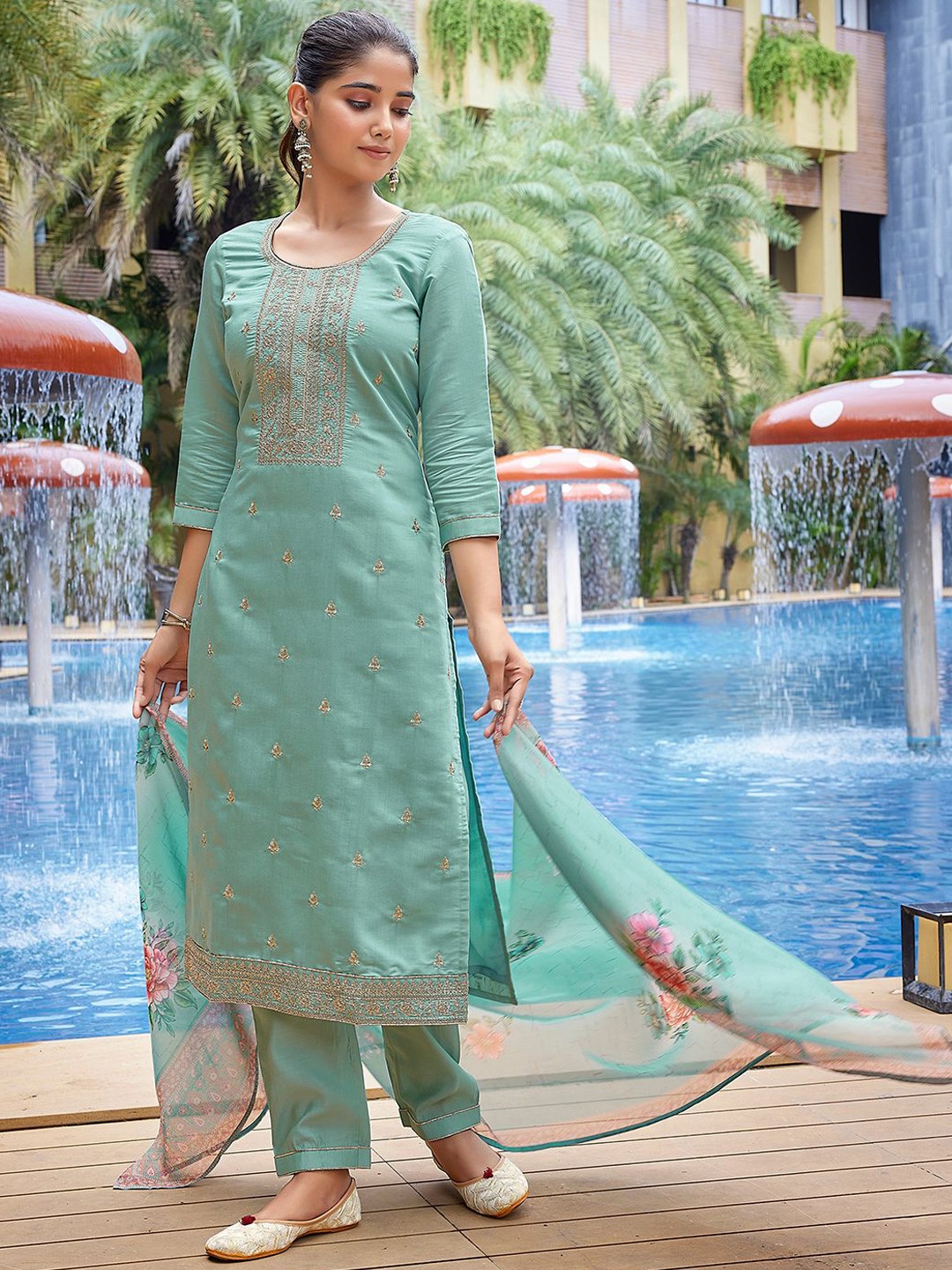 

HERE&NOW Women Embroidered Regular Kurta with Trousers & With Dupatta, Sea green